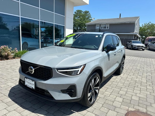 2024 Volvo XC40