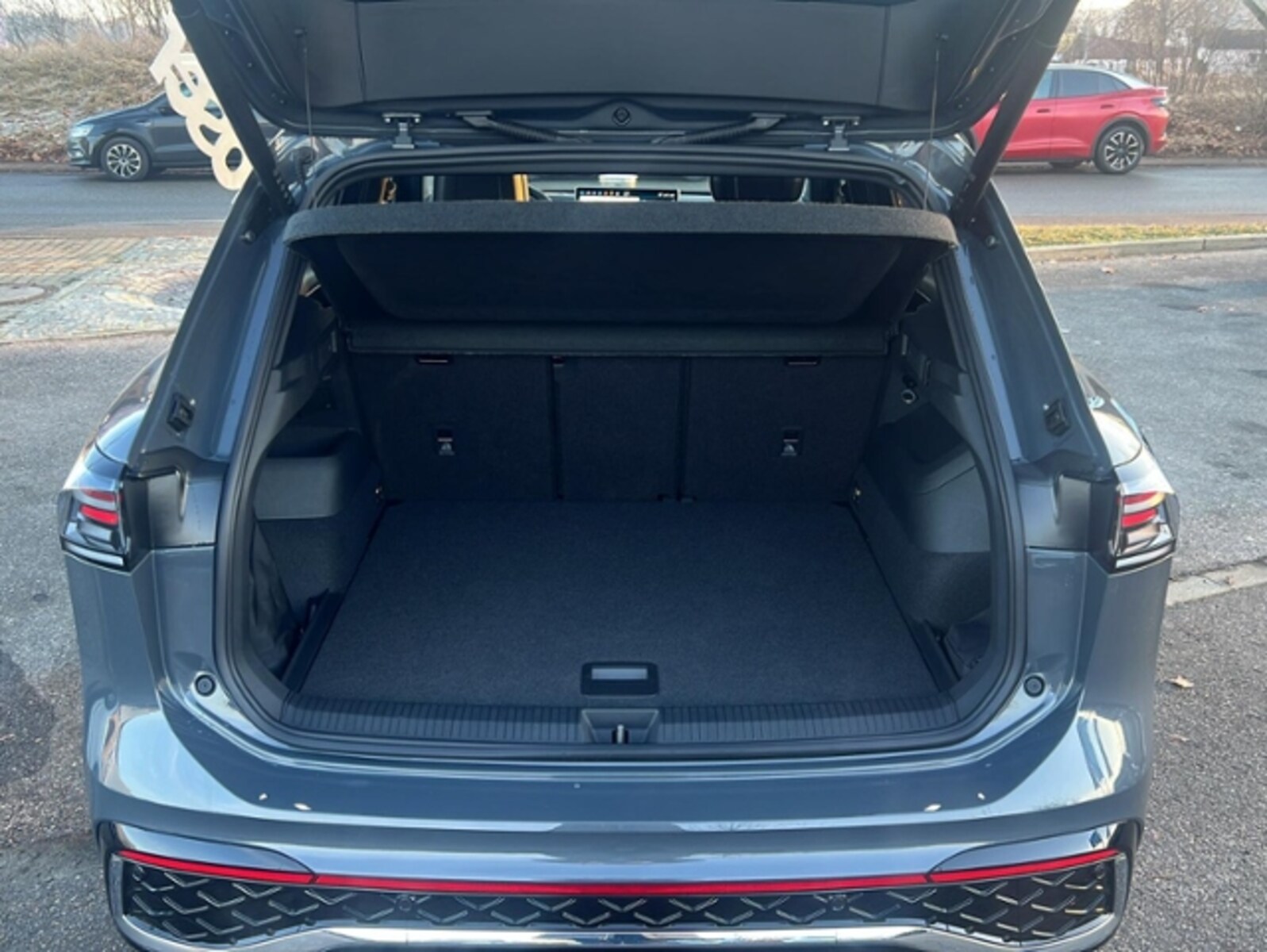 Volkswagen Tiguan – Bild 11
