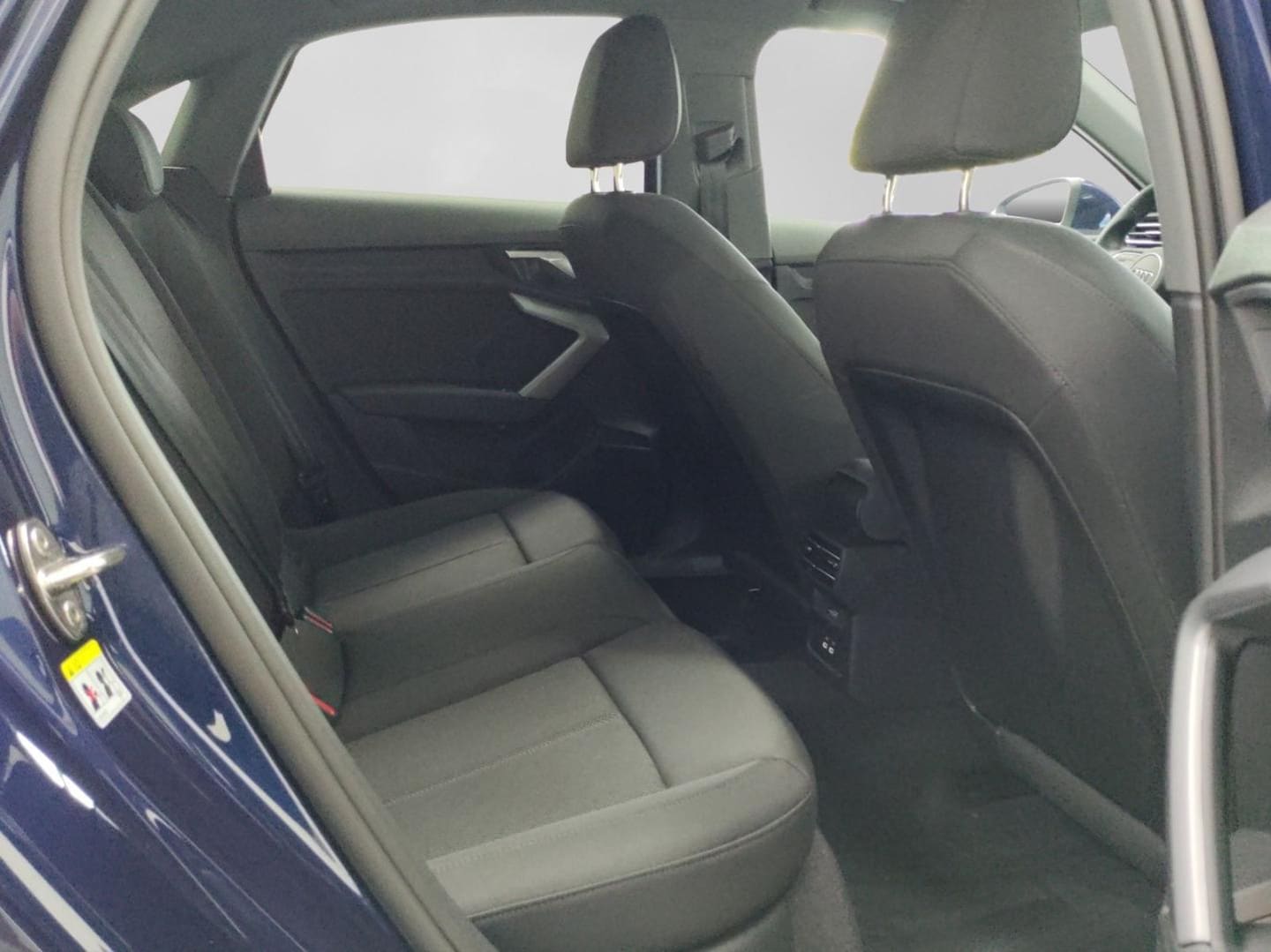 Bild über Audi A3 Limousine advanced 35 TFSI S tronic - für weitere Informationen kontaktieren Sie den Audi Partner