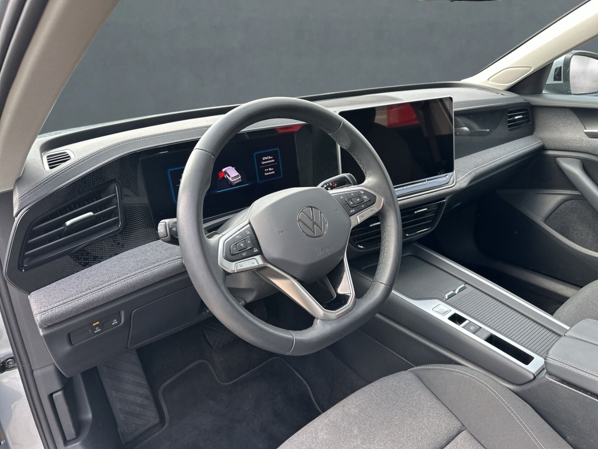 Volkswagen Passat Basis-Modell