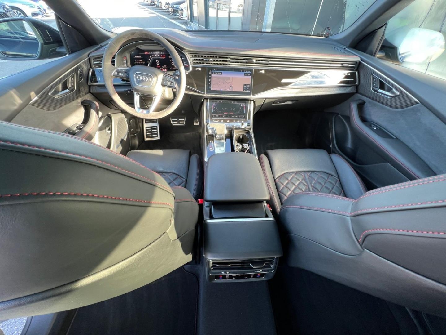 Bild über Audi SQ8 SUV TFSI quattro tiptronic - für weitere Informationen kontaktieren Sie den Audi Partner
