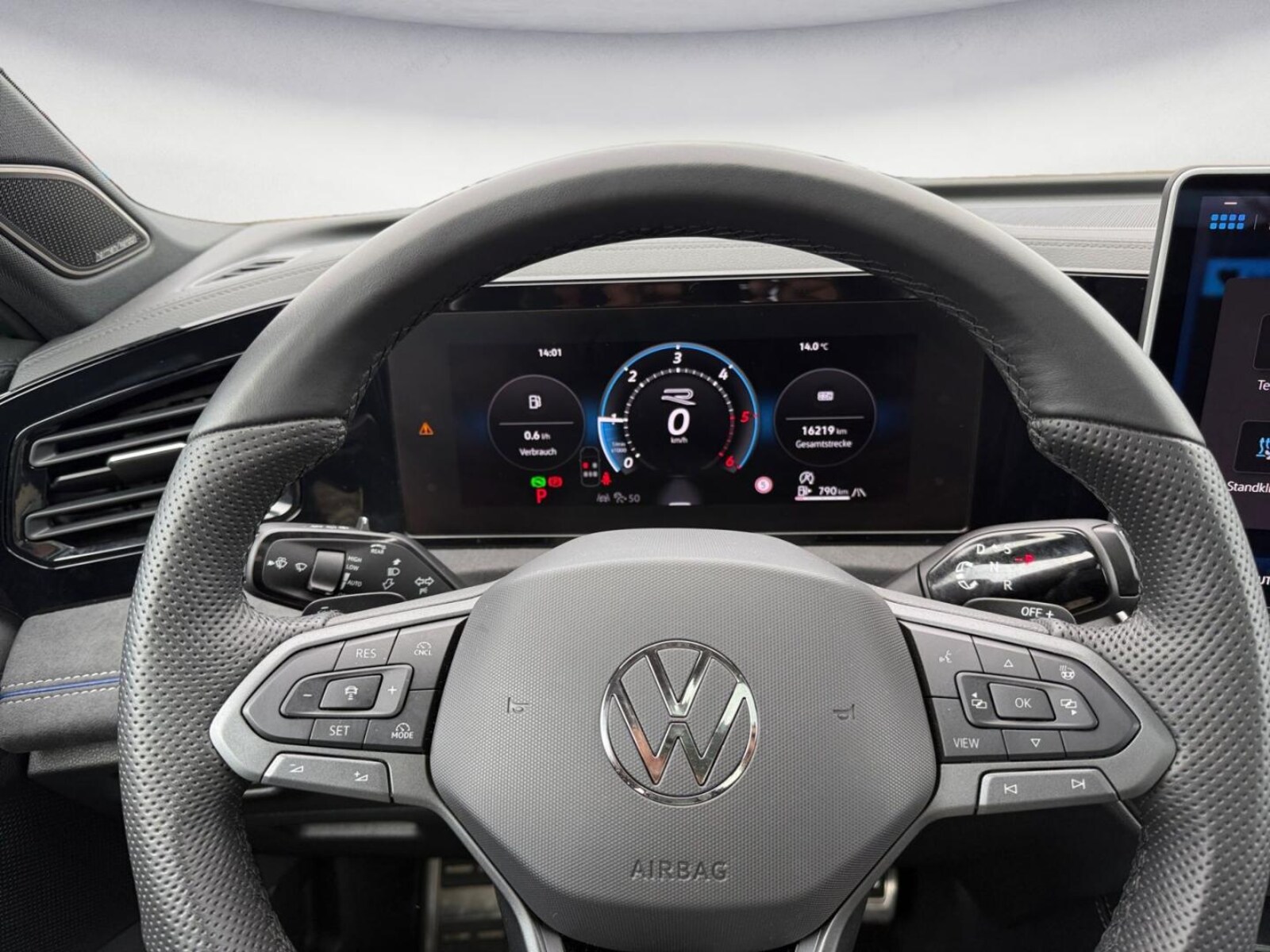 Volkswagen Tiguan – Bild 11