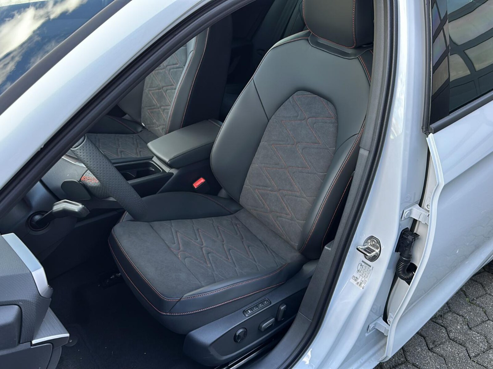SEAT Leon – Bild 6
