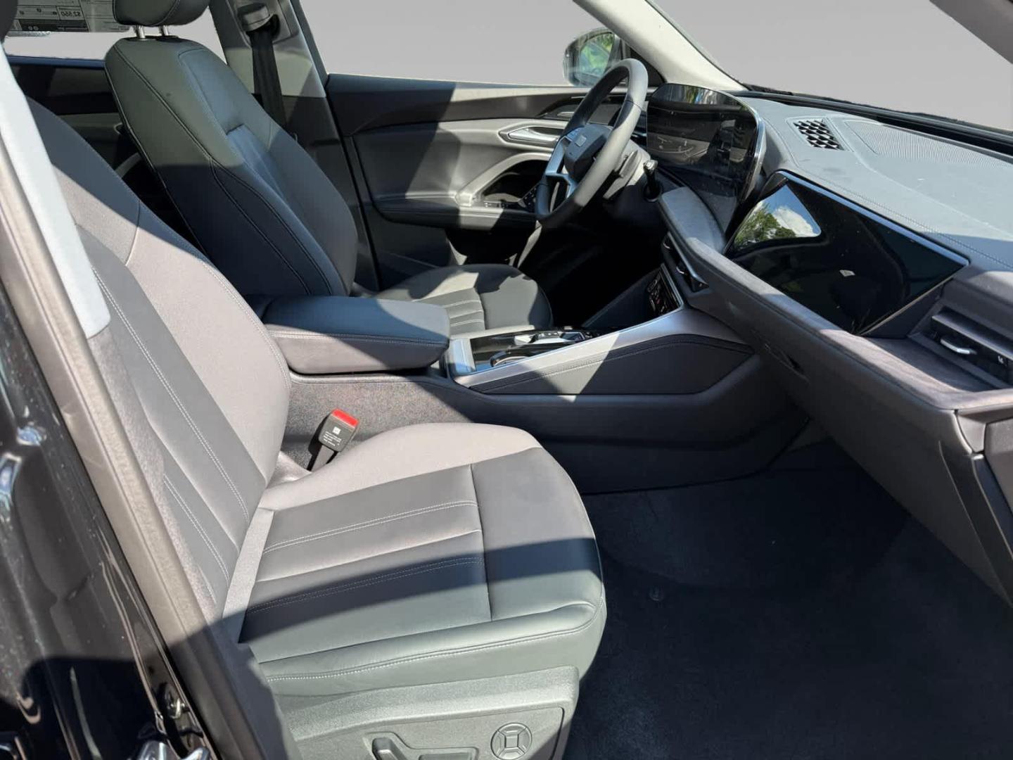 2025 Audi Q5 Premium Plus - Photo 9