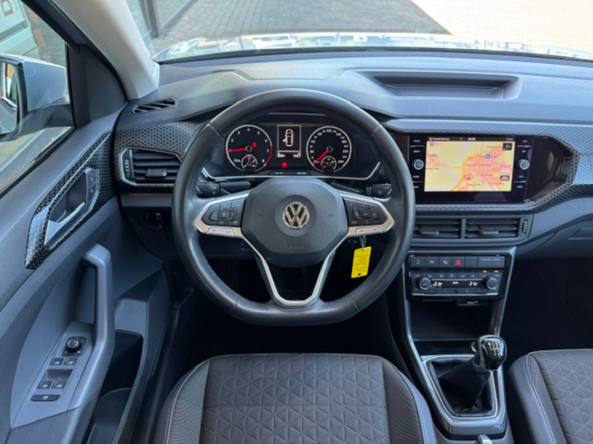 Volkswagen T-Cross Style