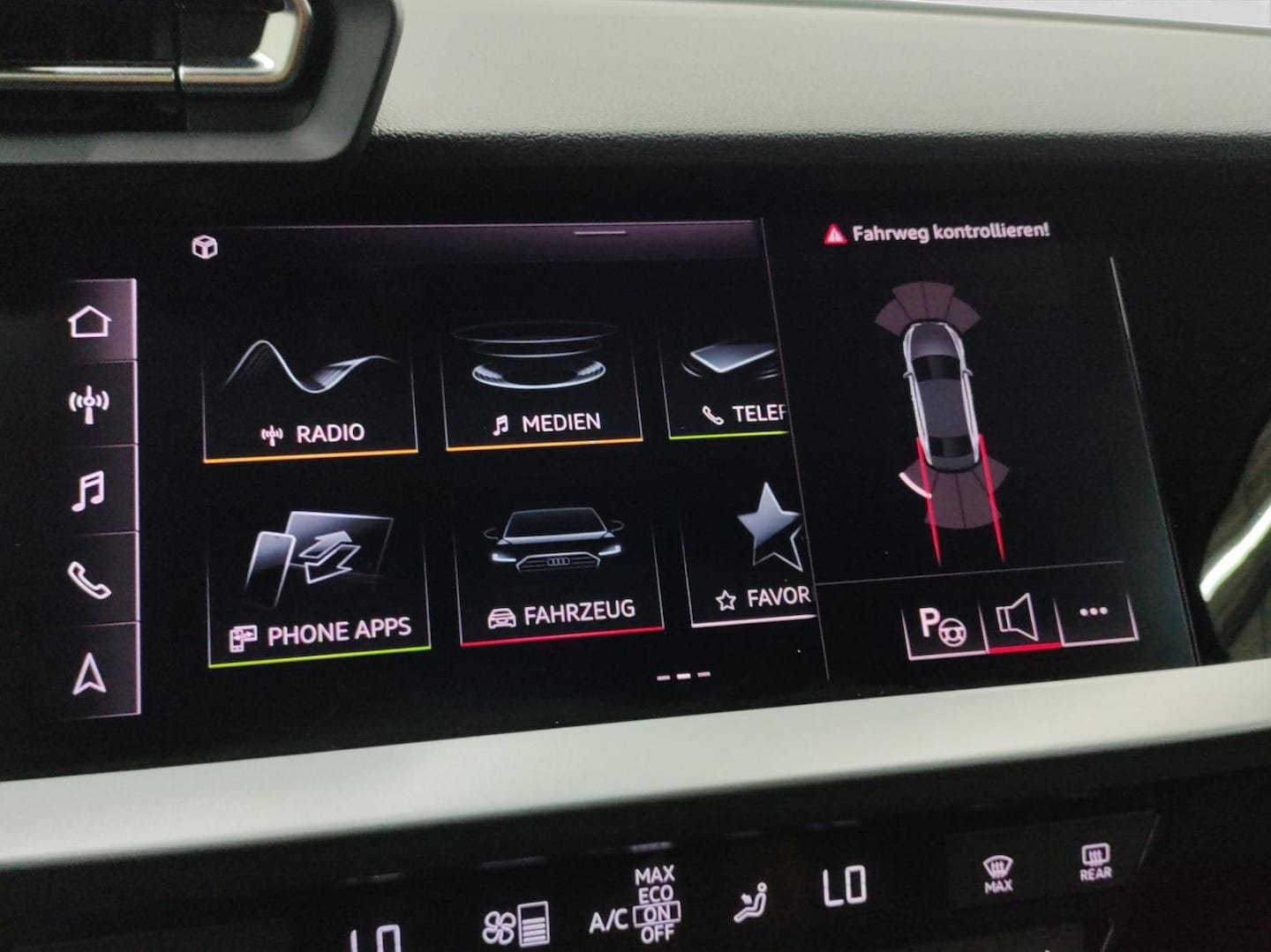 Bild über Audi A3 Limousine advanced 35 TFSI S tronic - für weitere Informationen kontaktieren Sie den Audi Partner