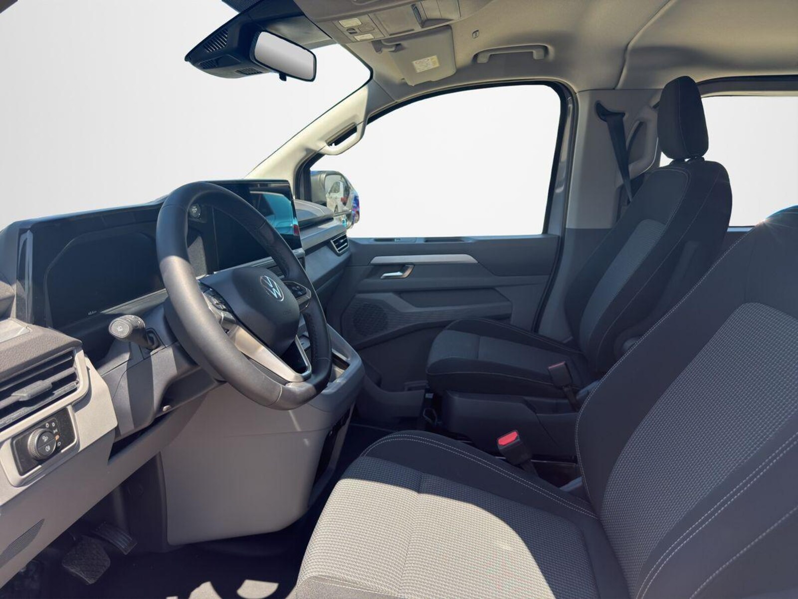 Volkswagen Transporter Kasten langer Radstand – Bild 10