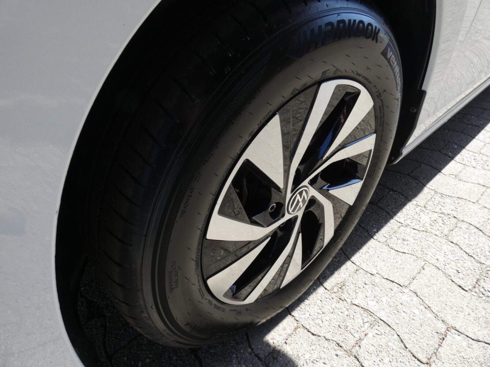 Volkswagen Passat – Bild 14