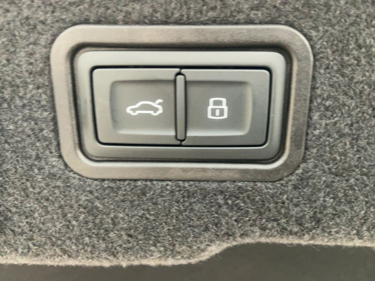 Image about Audi A8 50 TDI quattro tiptronic