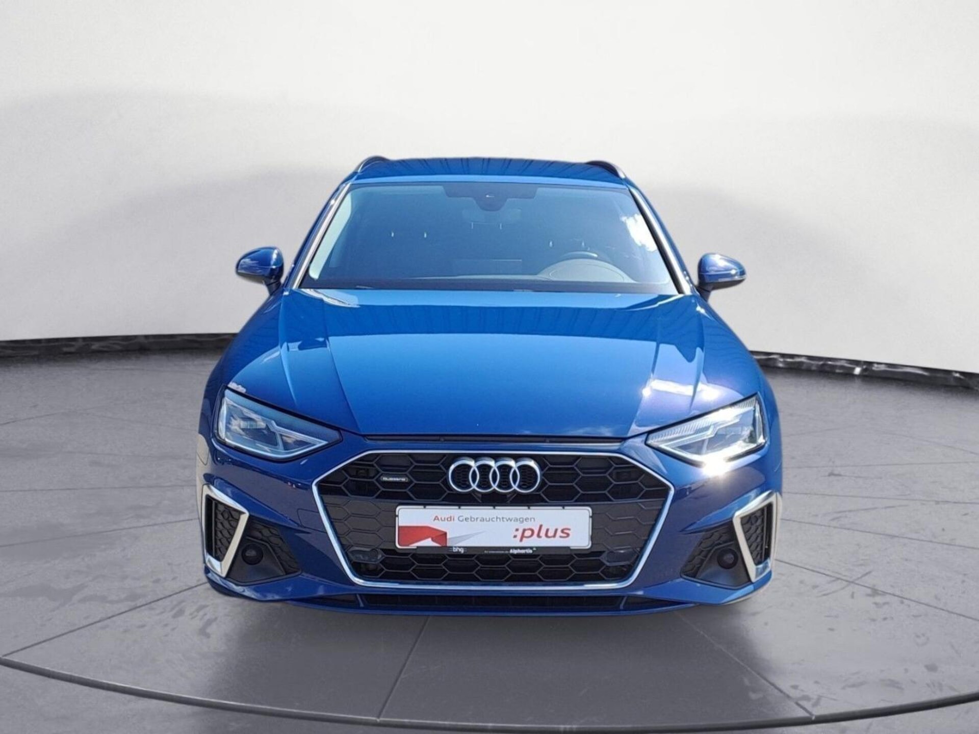 Audi A4 Avant S line