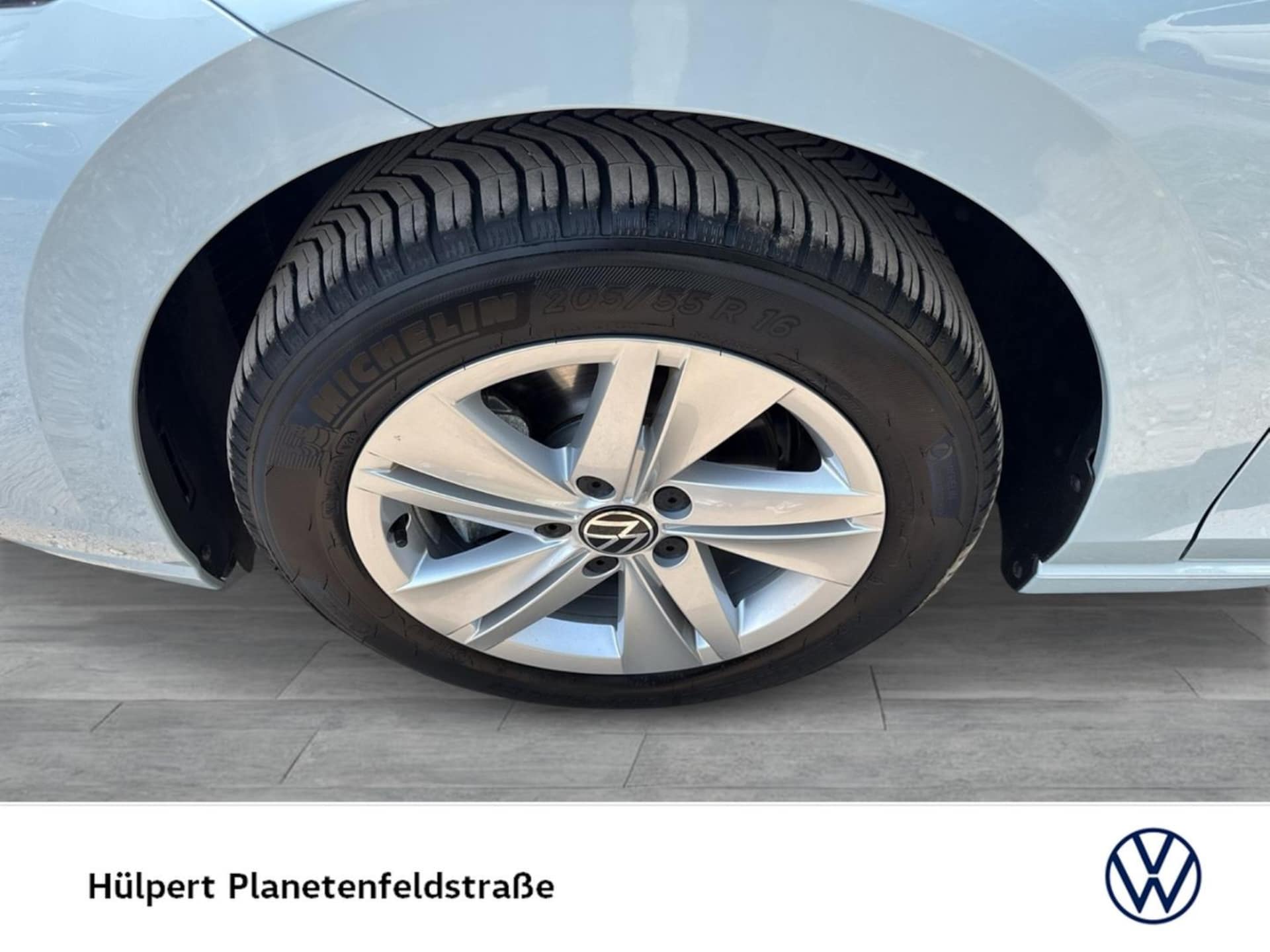Volkswagen Golf Life