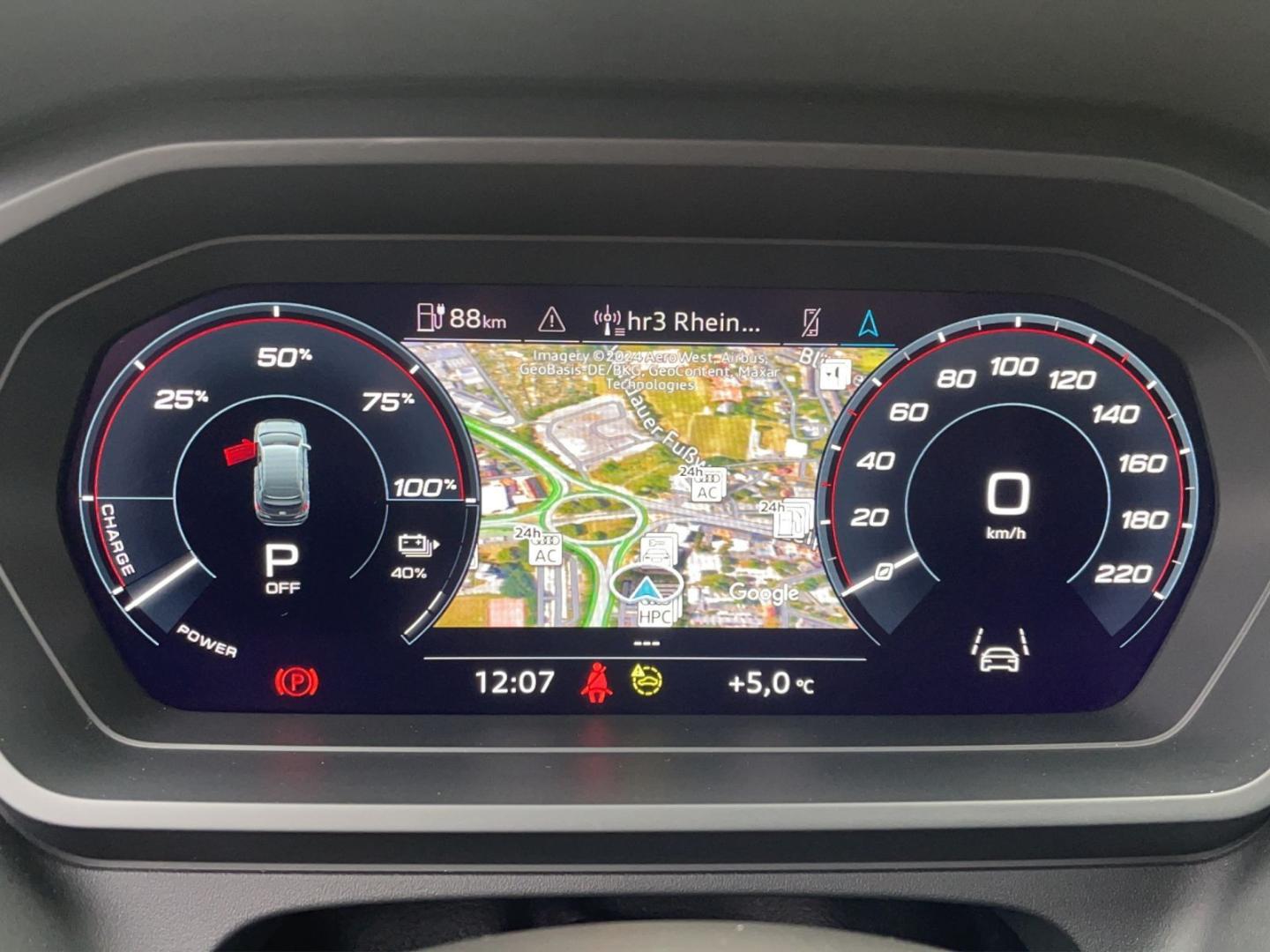 Image about Audi Q4 e-tron 40 e-tron