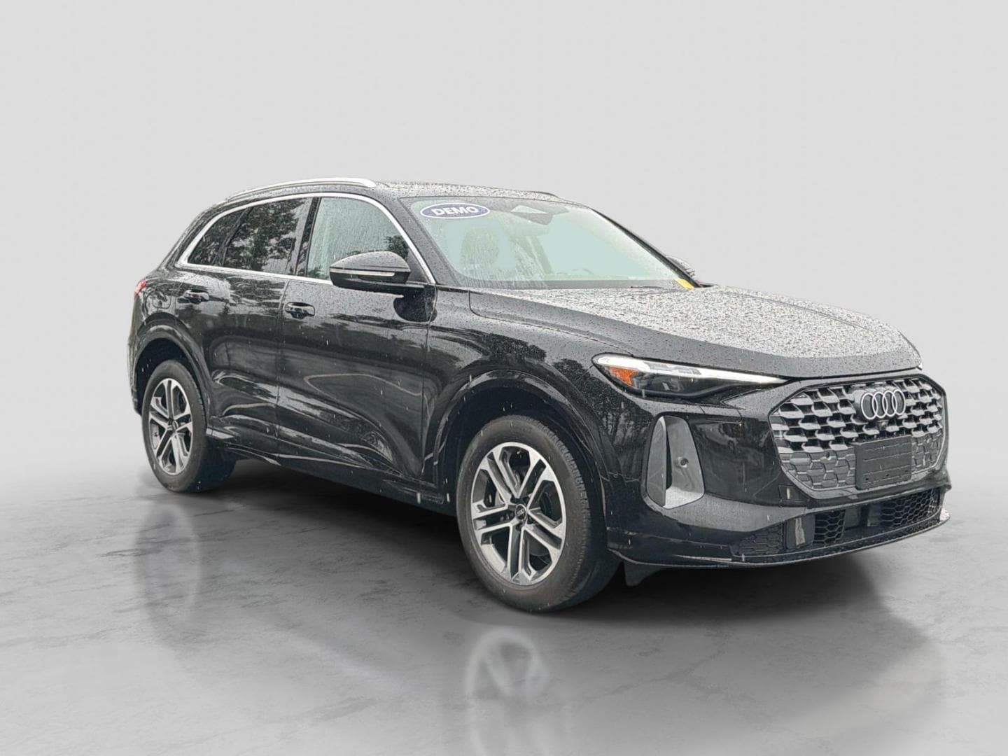 2025 Audi Q5 Premium Plus quattro's photo