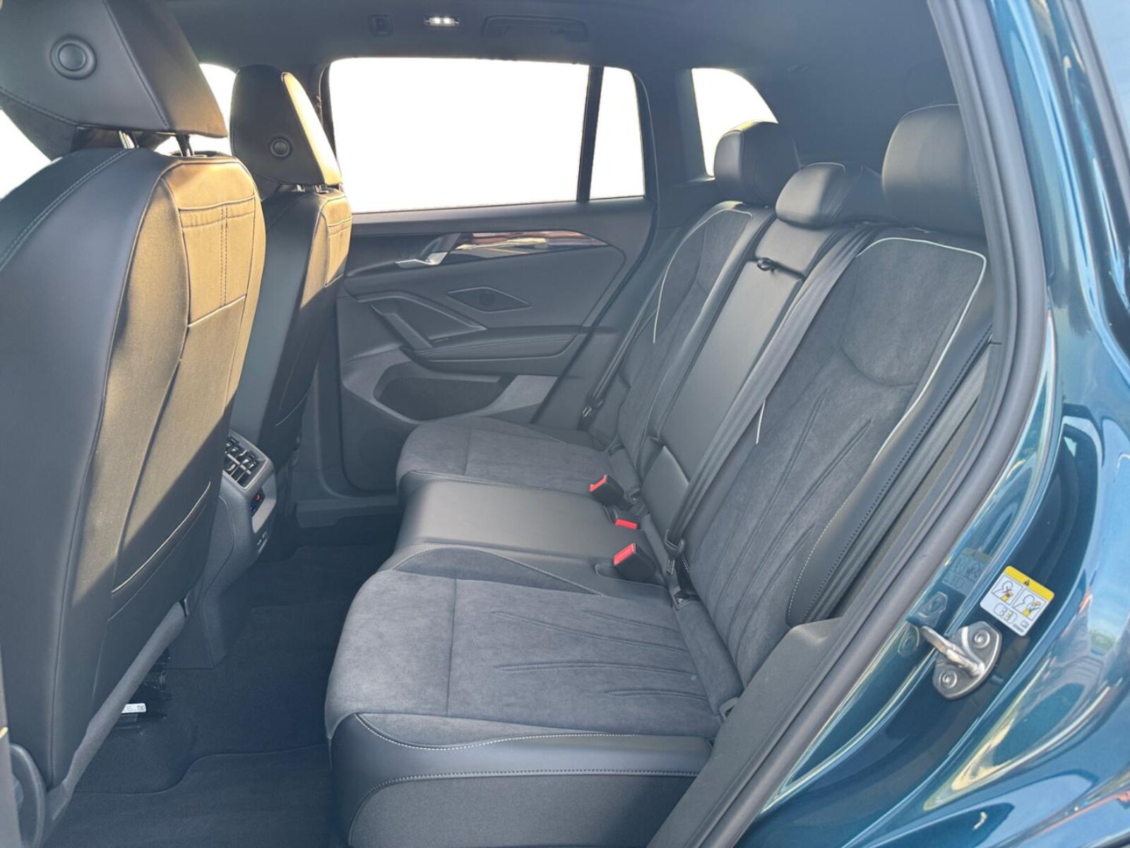 Volkswagen Tiguan – Bild 12