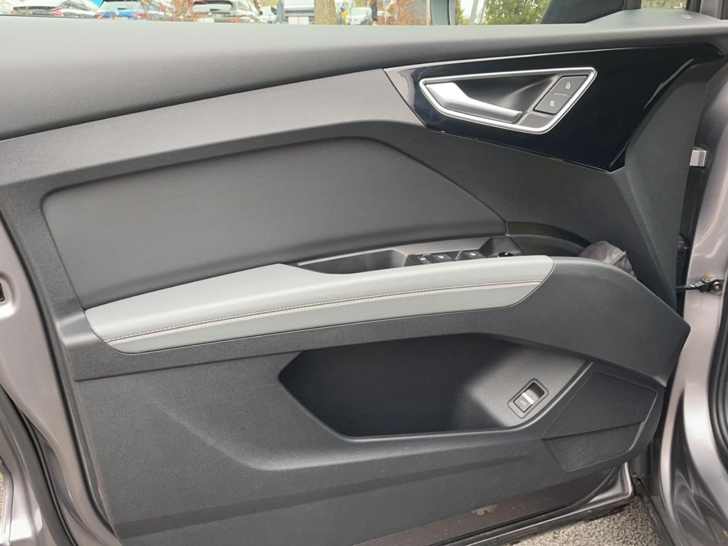 Image about Audi Q4 e-tron 40 e-tron