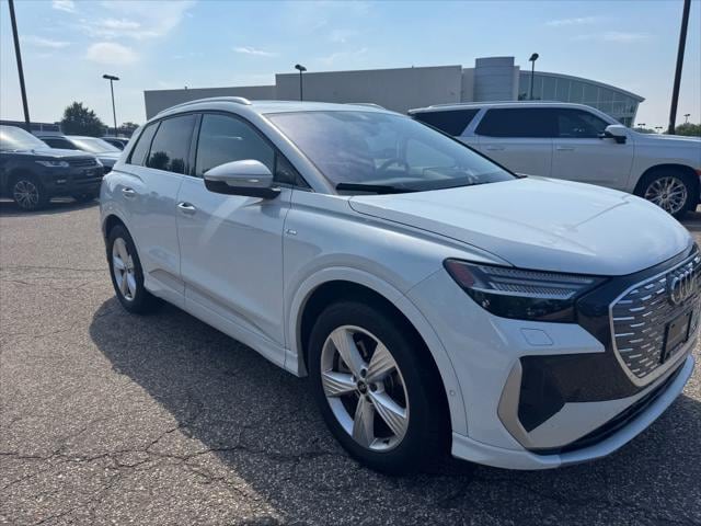 Used 2024 Audi Q4 e-tron Prestige with VIN WA1MUBFZ5RP084385 for sale in Maplewood, Minnesota