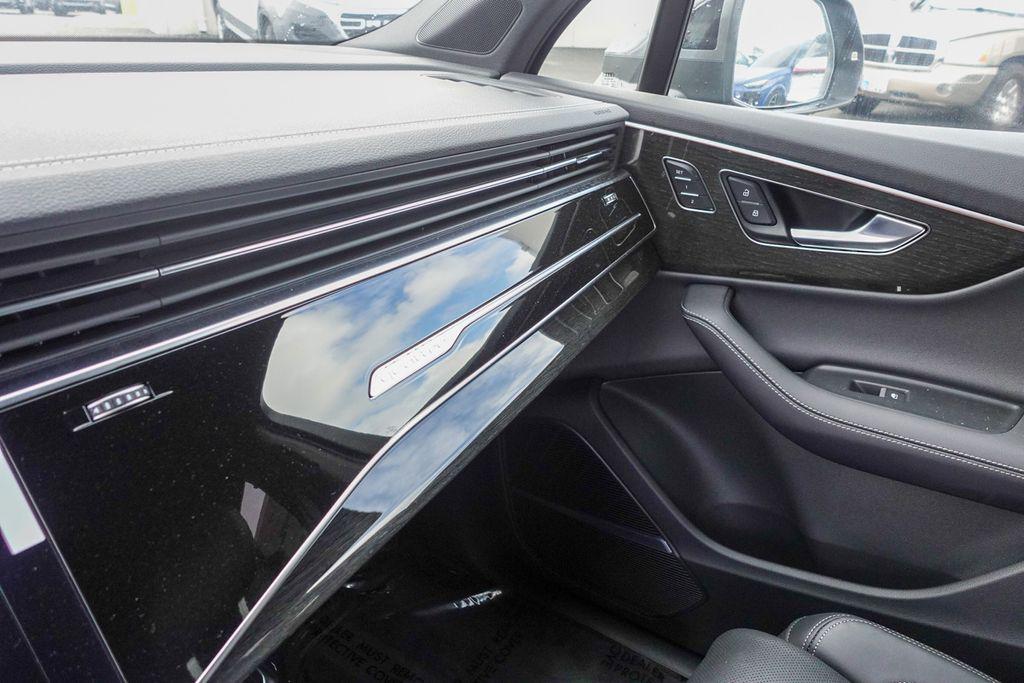 2025 Audi Q7 Prestige - Photo 24