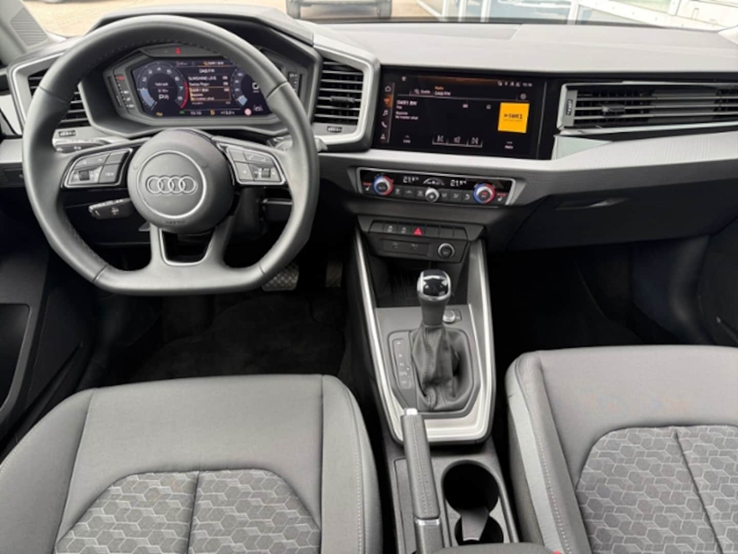 Bild über Audi A1 Sportback advanced 30 TFSI S tronic - für weitere Informationen kontaktieren Sie den Audi Partner