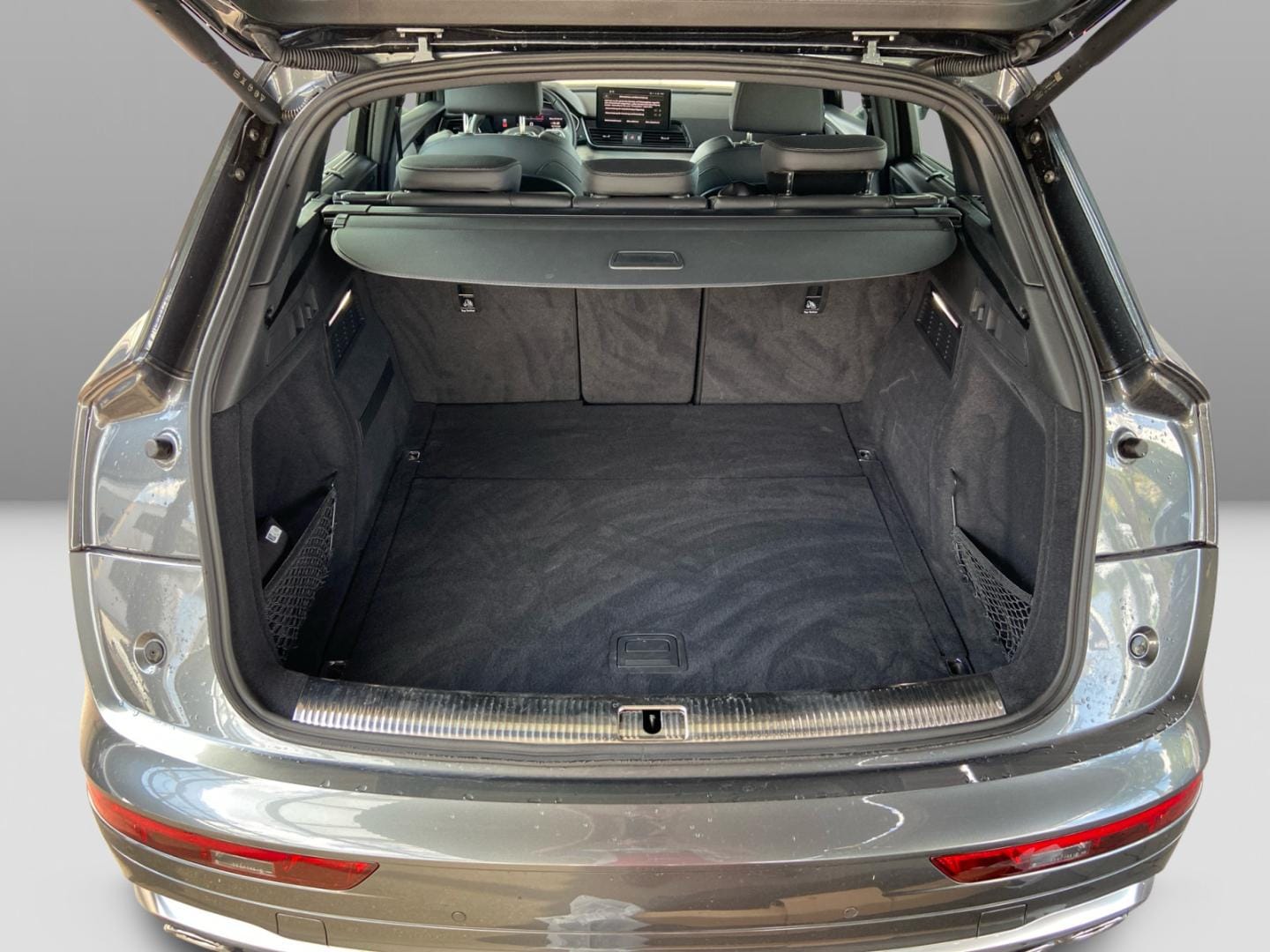 Bild über Audi SQ5 TDI tiptronic - für weitere Informationen kontaktieren Sie den Audi Partner