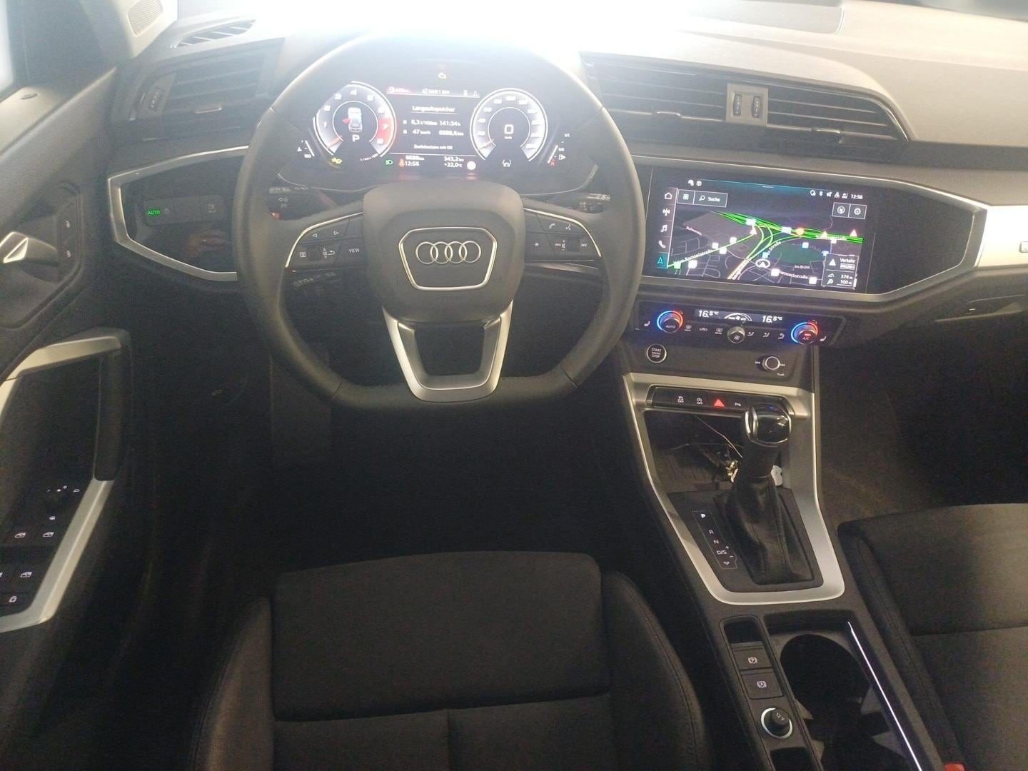 Bild über Audi Q3 TFSI 110 kW S tronic - für weitere Informationen kontaktieren Sie den Audi Partner