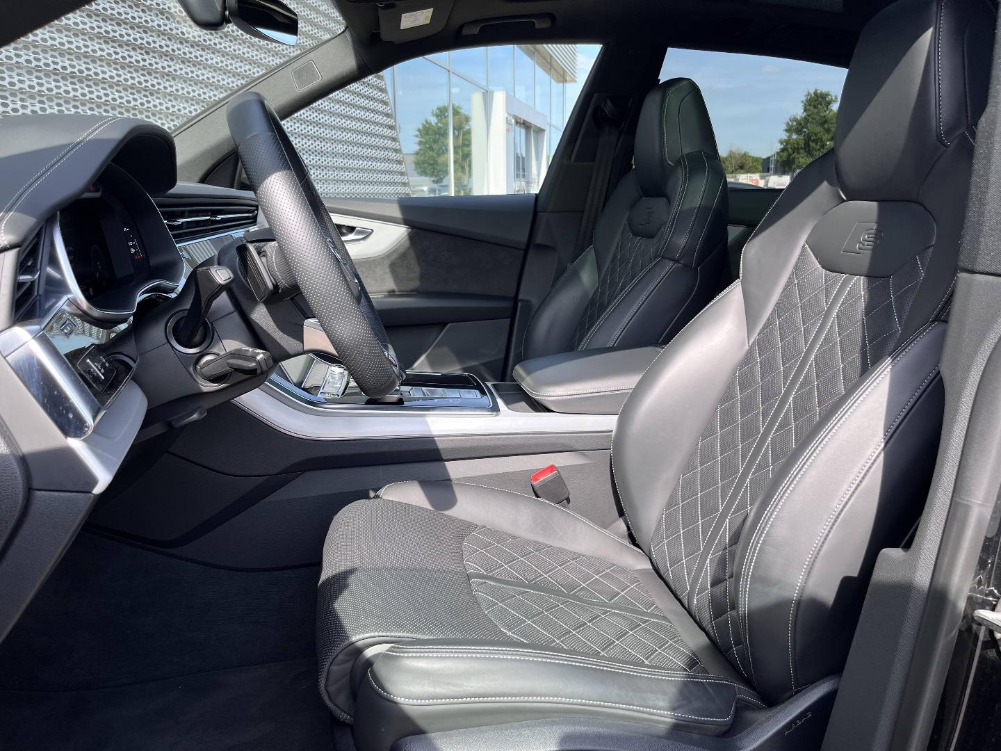 Image about Audi Q8 TFSI e Competition 60 TFSI e quattro 340 kW (462 ch) tiptronic