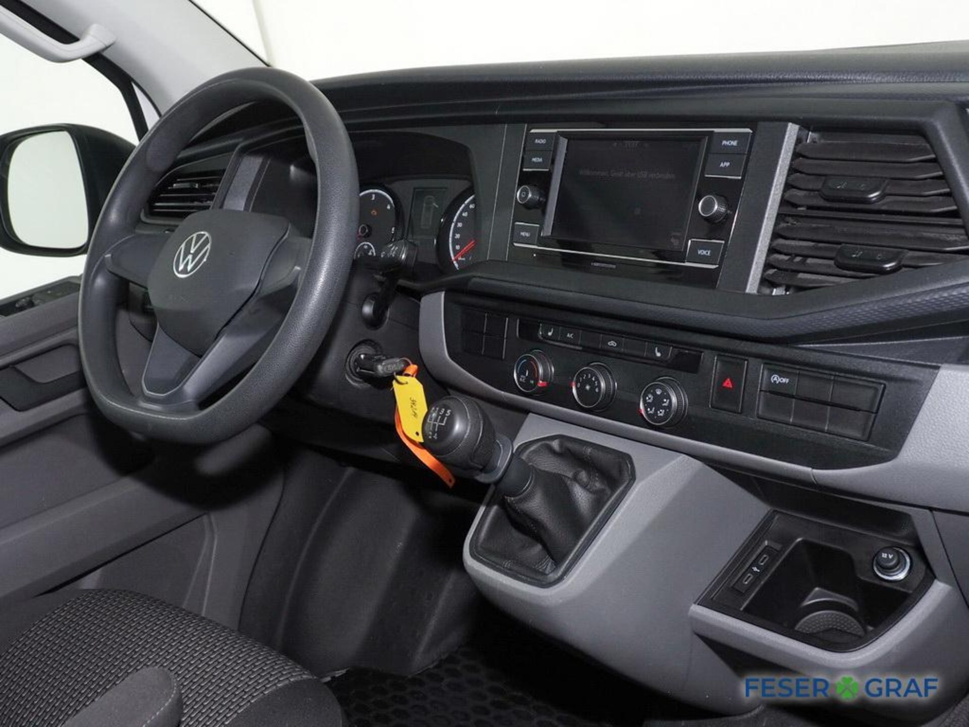 Volkswagen T6.1 Transporter Kasten langer Radstand