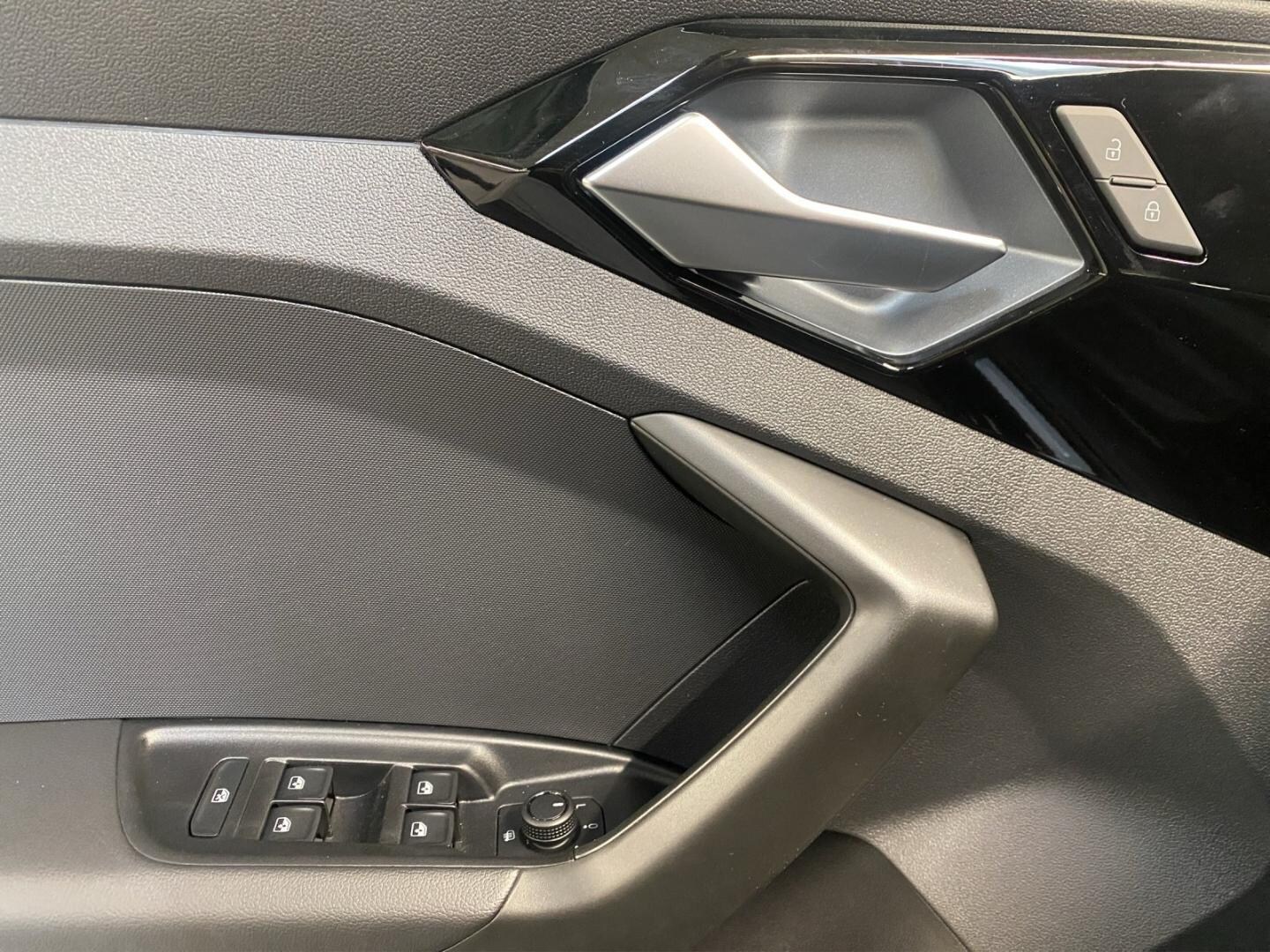 Bild über Audi A1 Sportback advanced 30 TFSI S tronic - für weitere Informationen kontaktieren Sie den Audi Partner