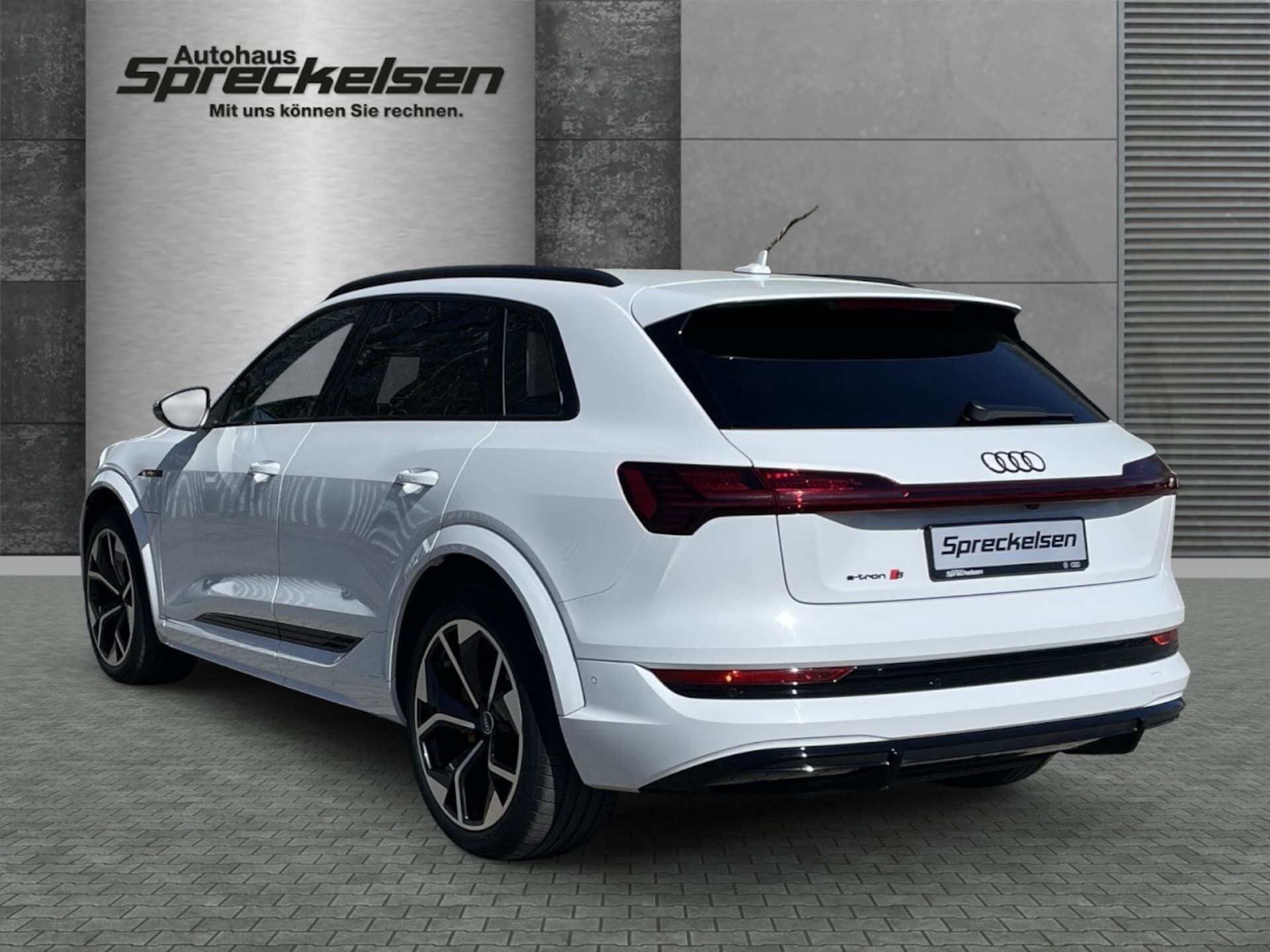 Audi e-tron S