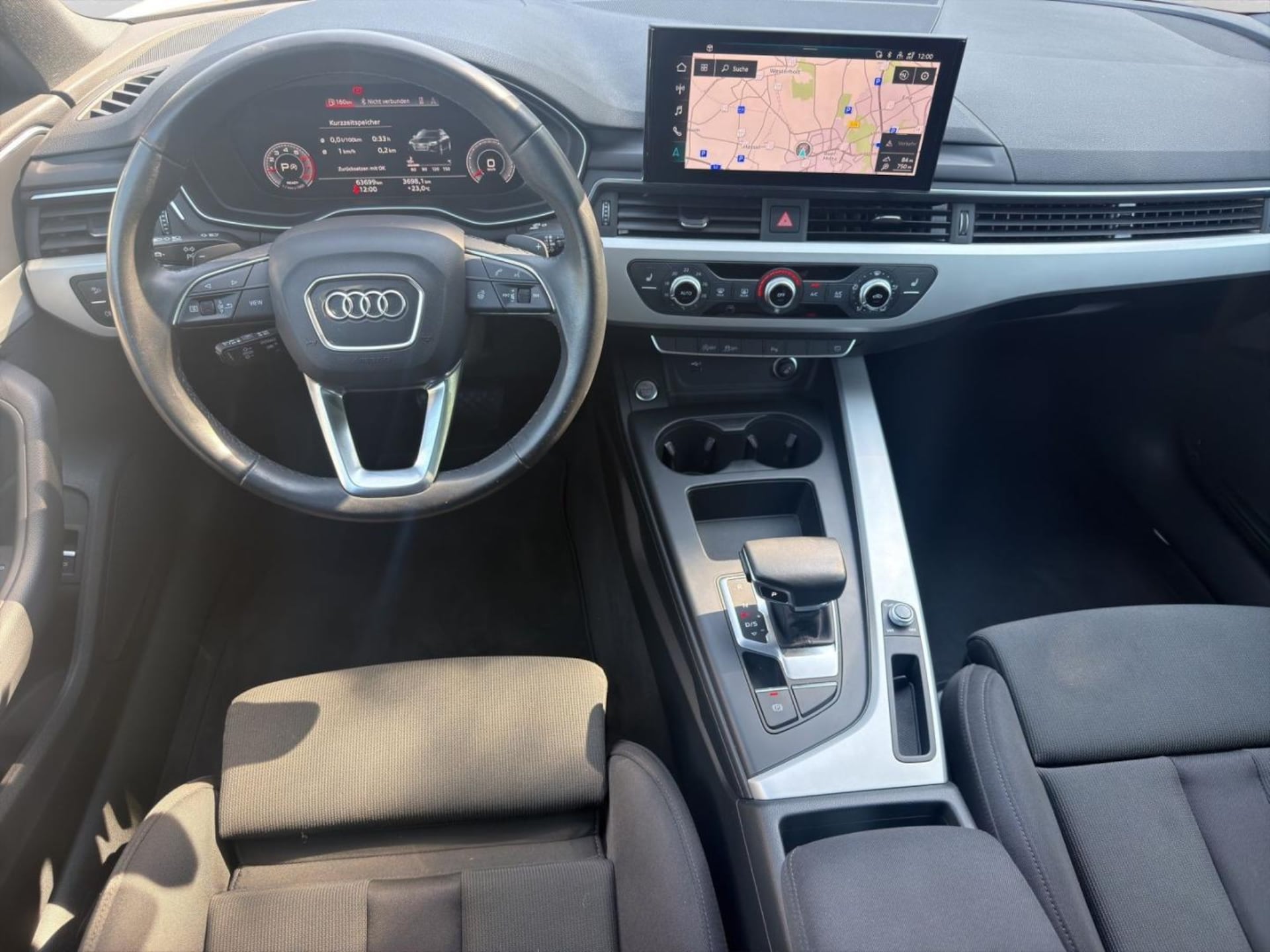 Audi A4 Avant S line