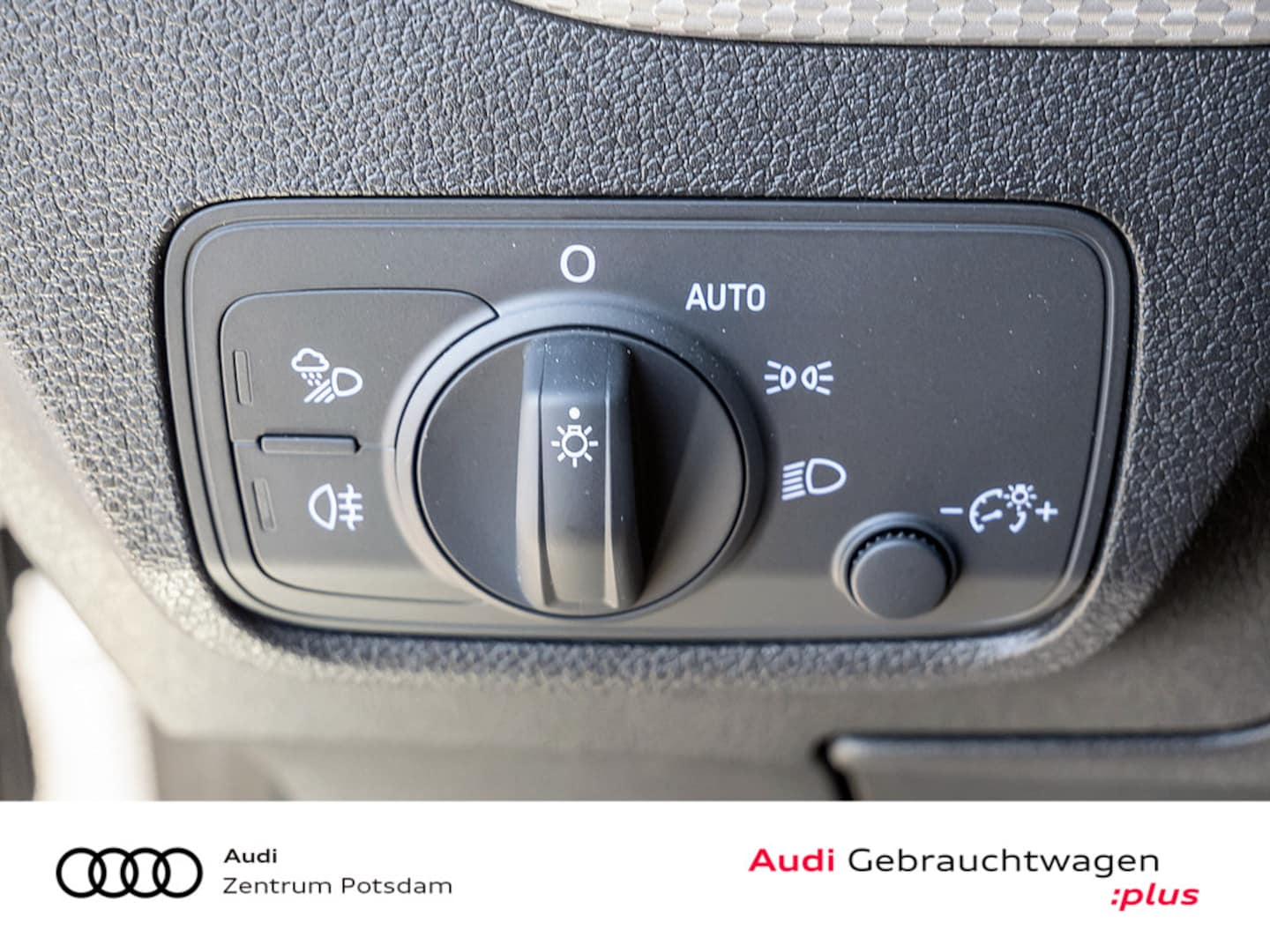 Bild über Audi Q2 advanced 35 TFSI S tronic - für weitere Informationen kontaktieren Sie den Audi Partner