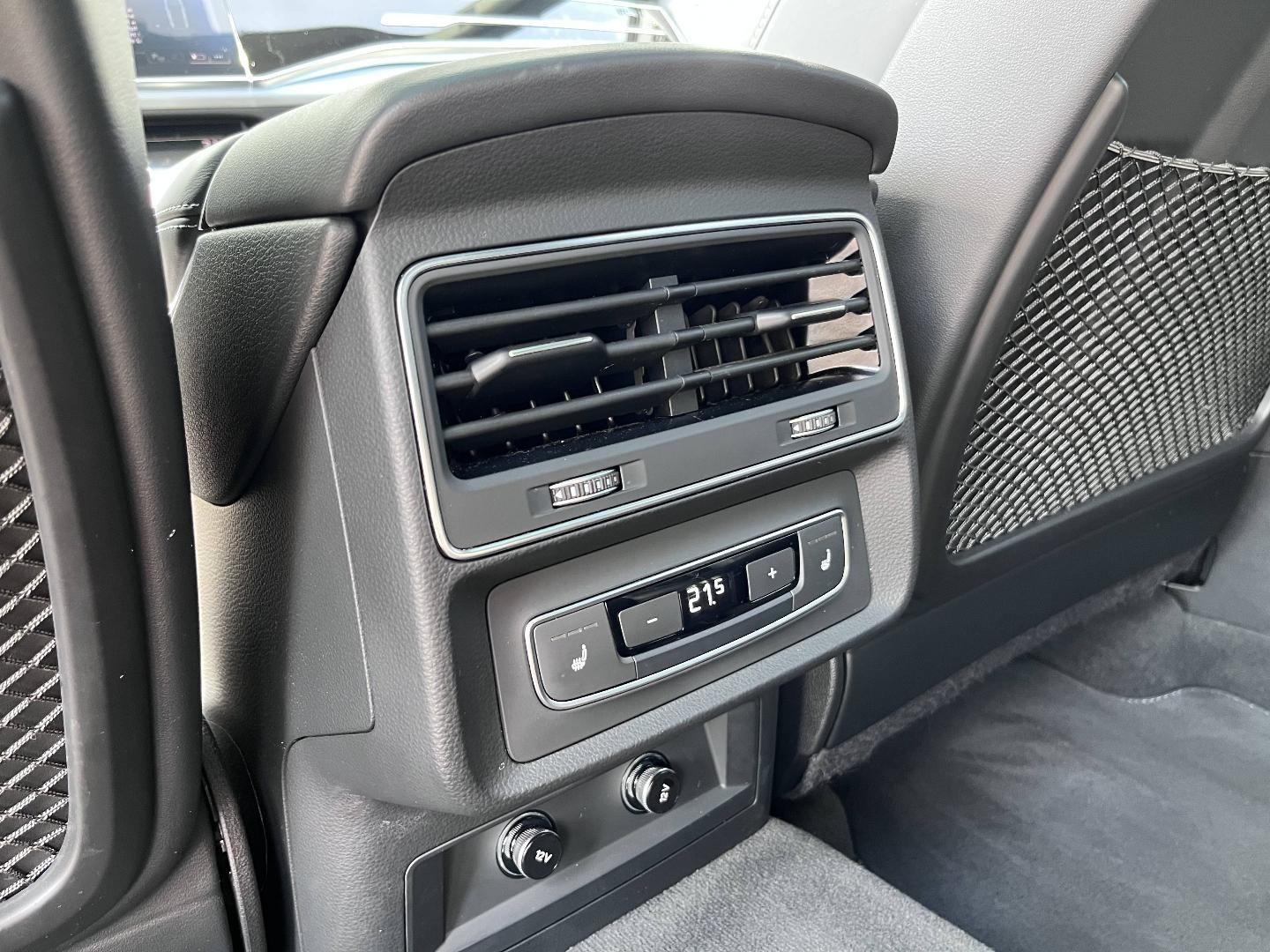 Image about Audi Q8 TFSI e Competition 60 TFSI e quattro 340 kW (462 ch) tiptronic