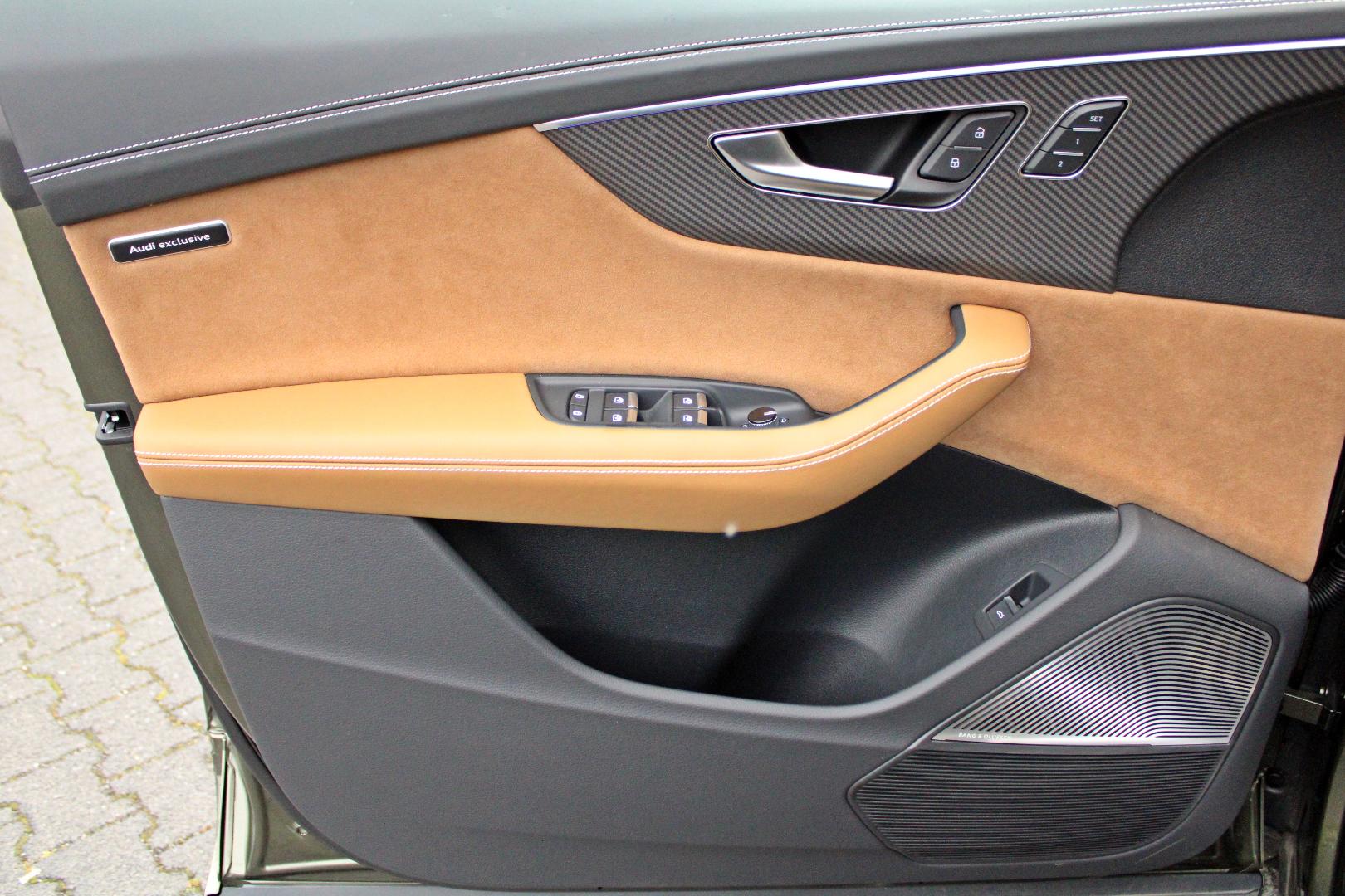 Image about Audi SQ8 SUV TFSI quattro tiptronic