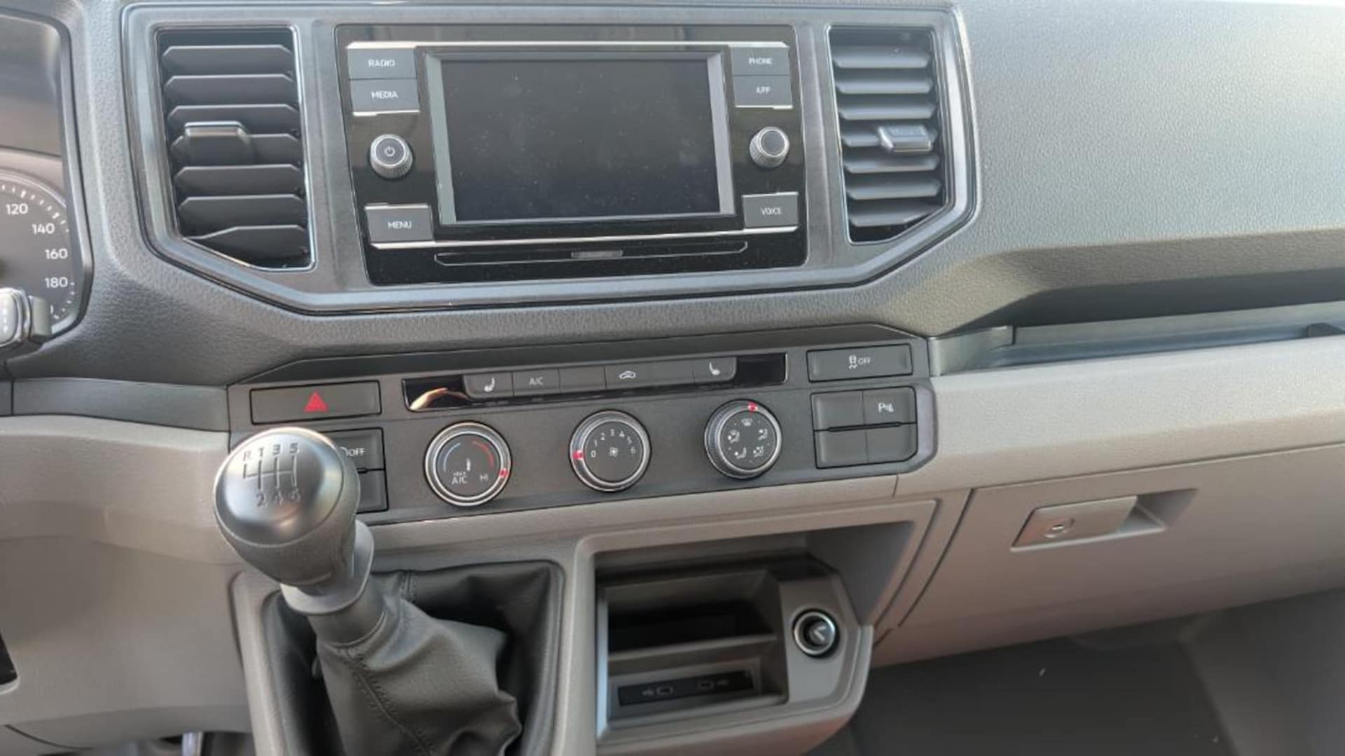Volkswagen Crafter Kasten mittlerer Radstand
