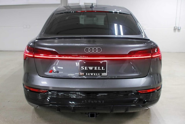 2024 Audi Q8 Sportback e-tron