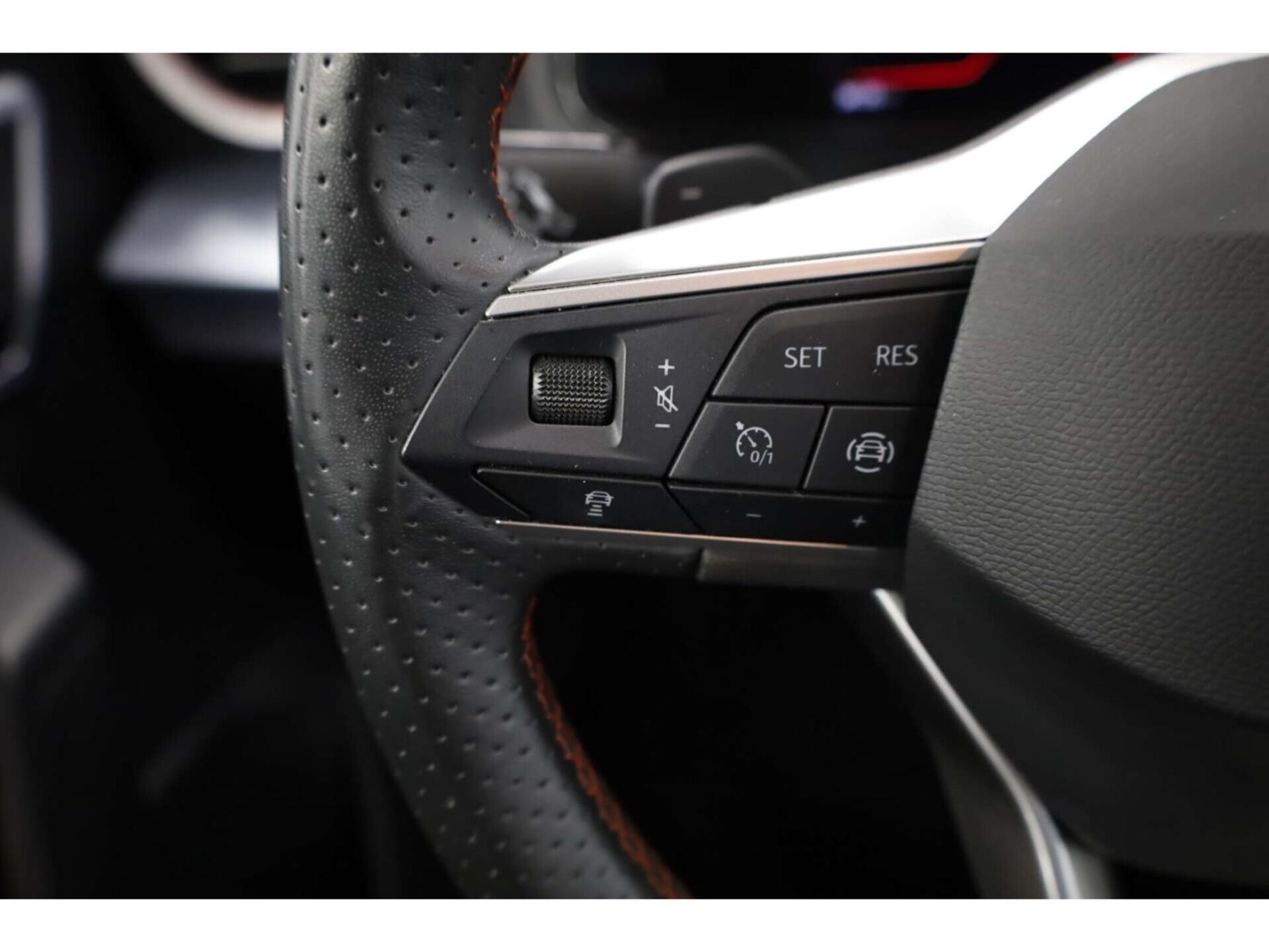 SEAT Arona FR