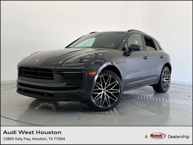 2022 Porsche Macan