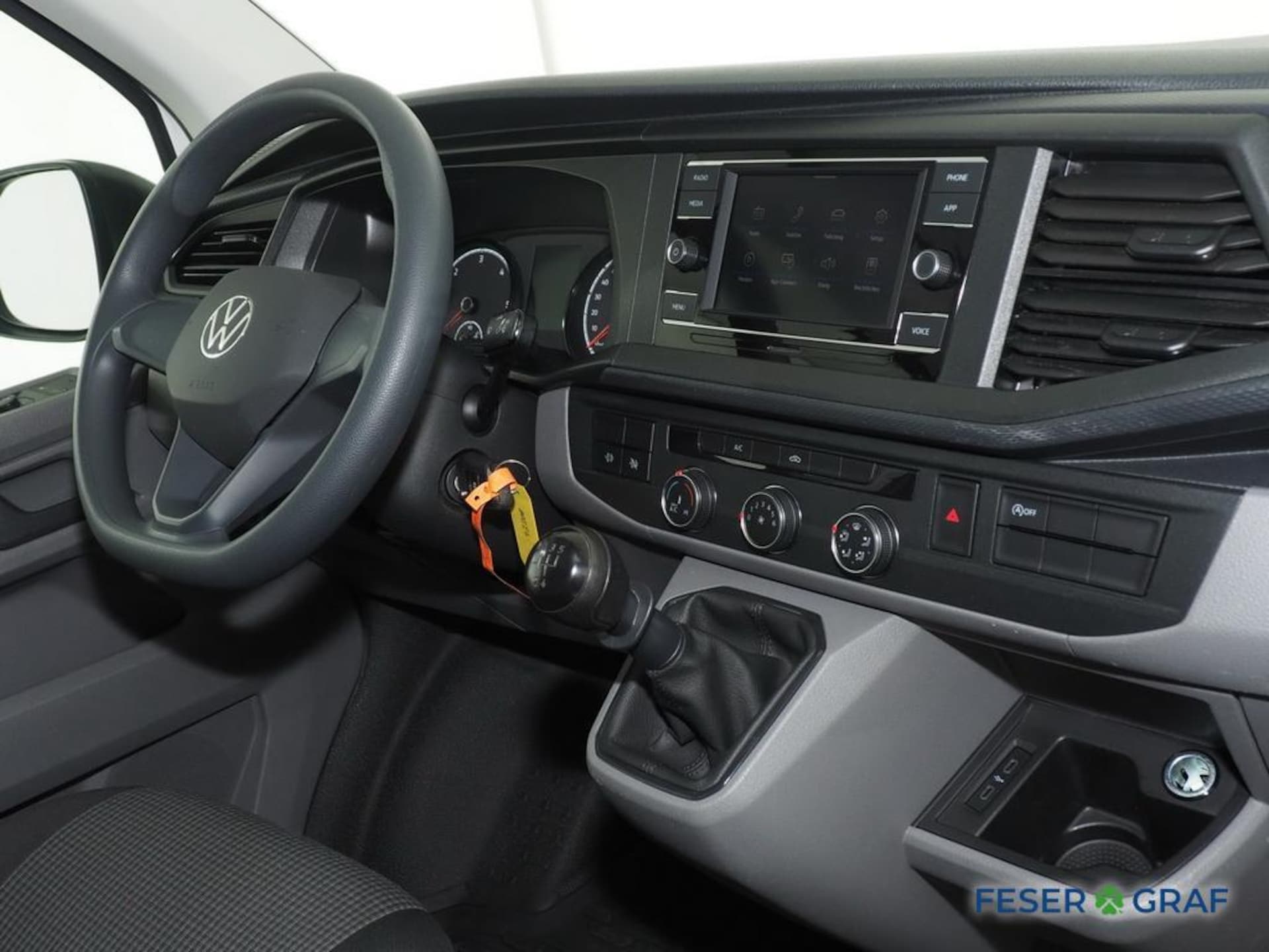 Volkswagen T6.1 Transporter Kasten langer Radstand