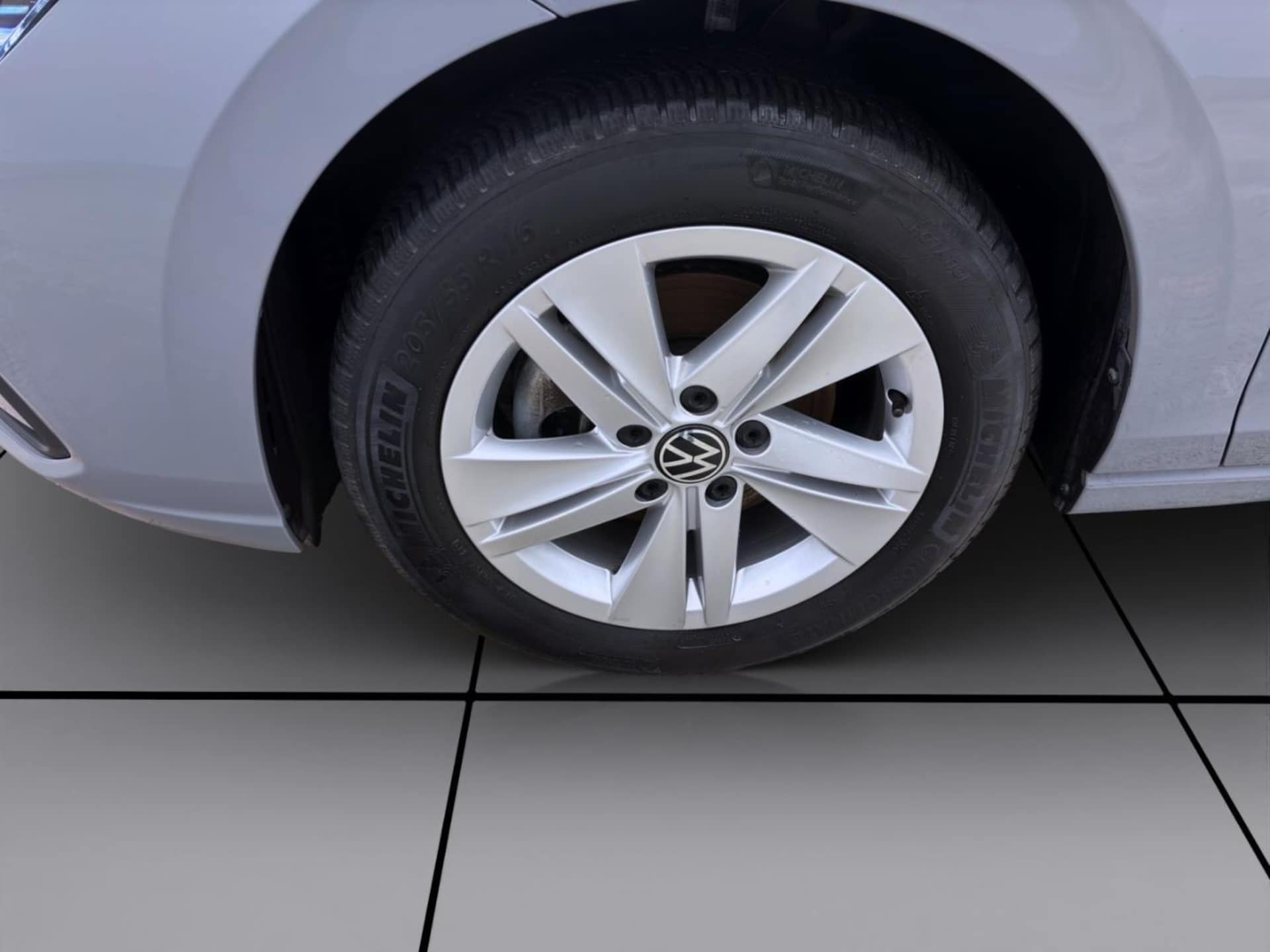 Volkswagen Golf Life