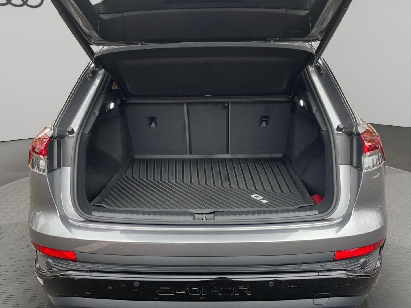 Image about Audi Q4 e-tron 40 e-tron