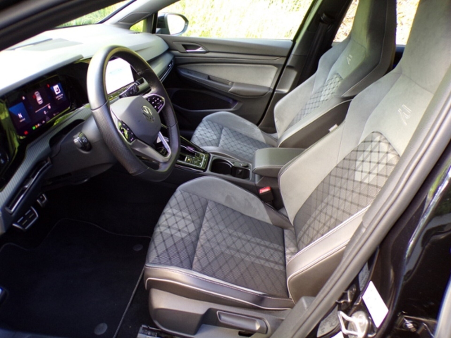 Volkswagen Golf R-Line