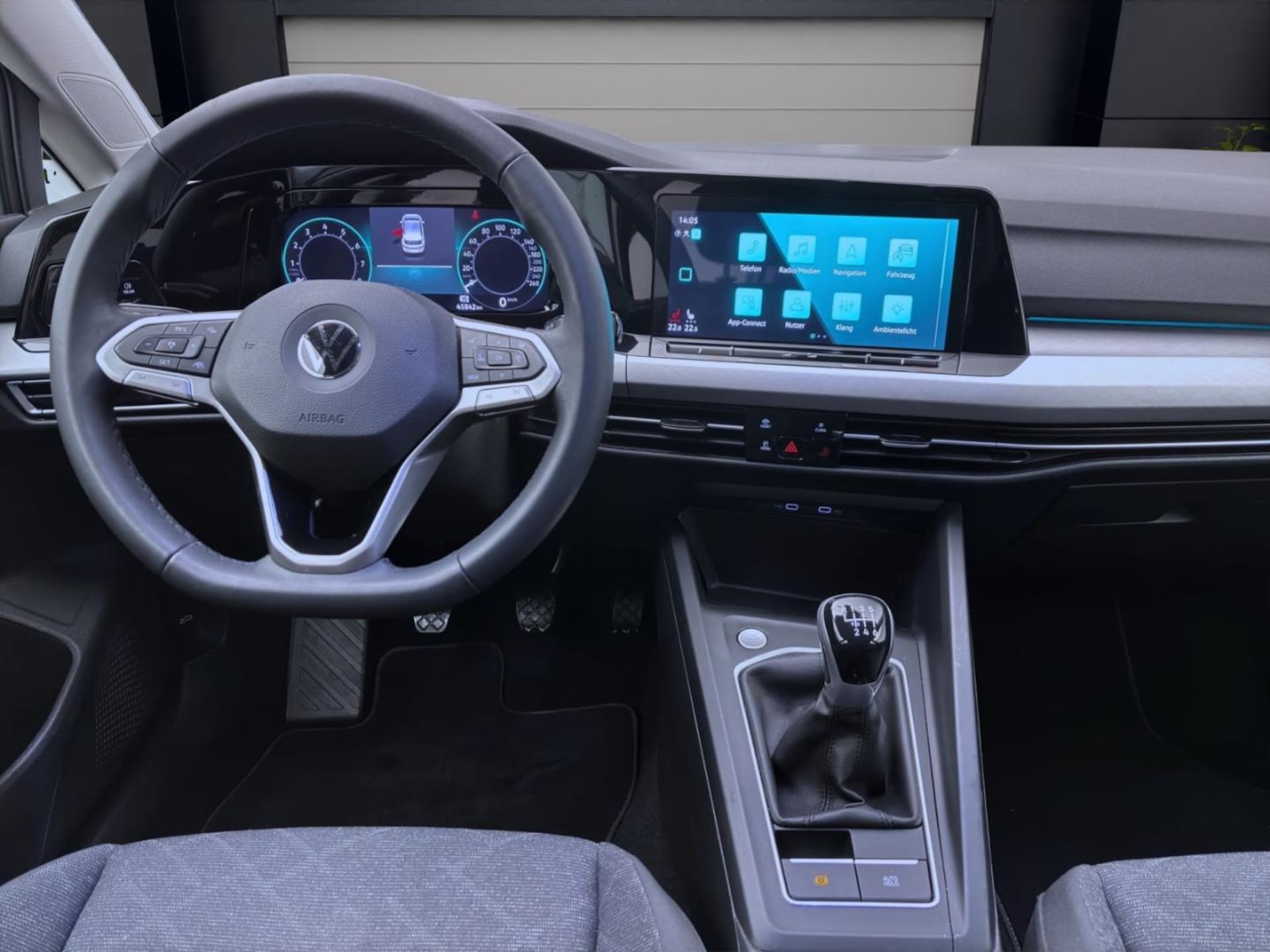 Volkswagen Golf Life