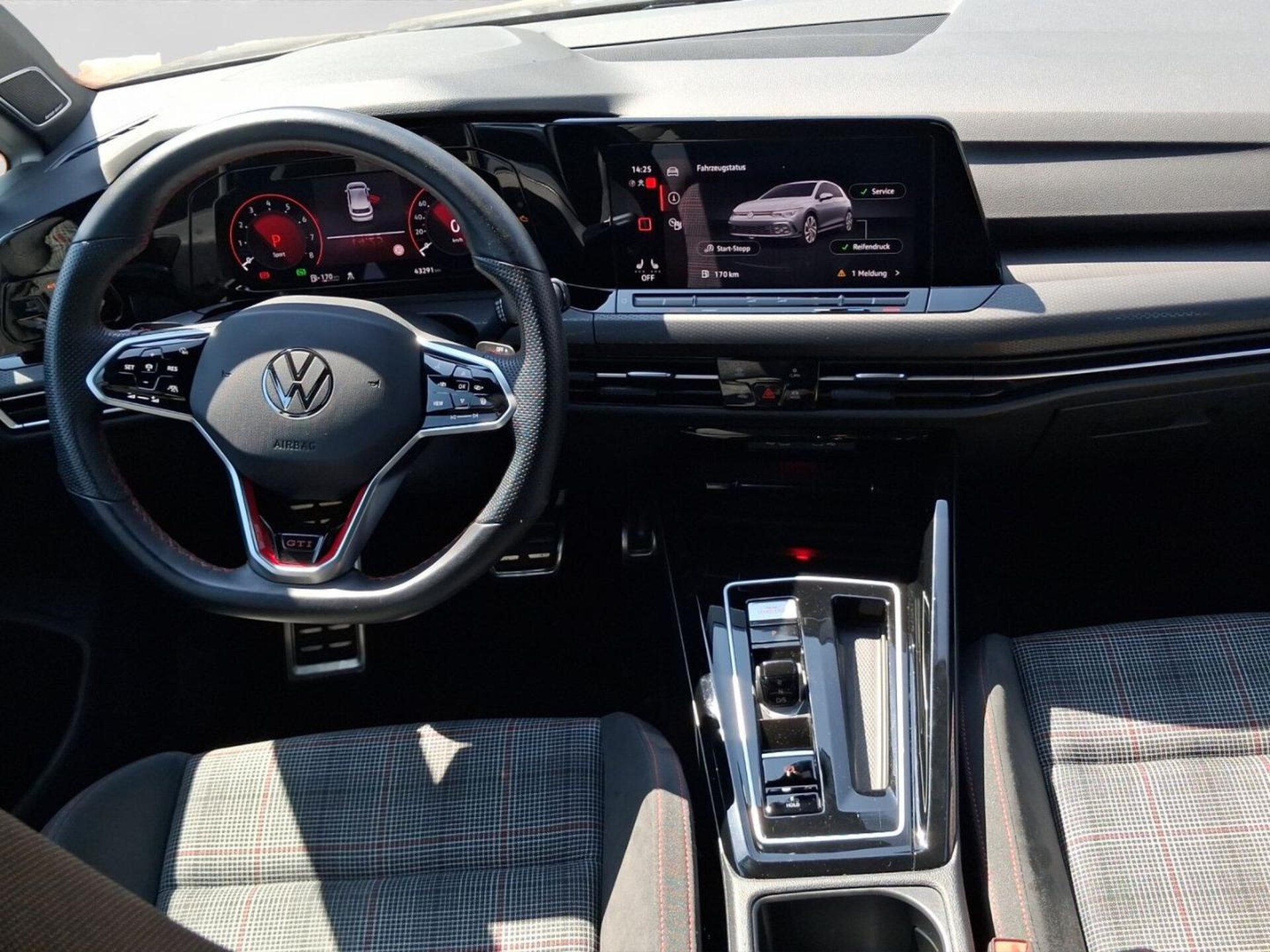 Volkswagen Golf GTI