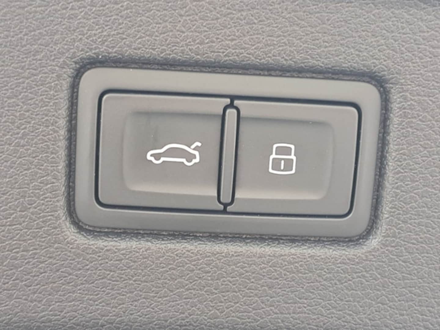 Bild über Audi A5 Sportback S line business 40 TFSI quattro S tronic - für weitere Informationen kontaktieren Sie den Audi Partner