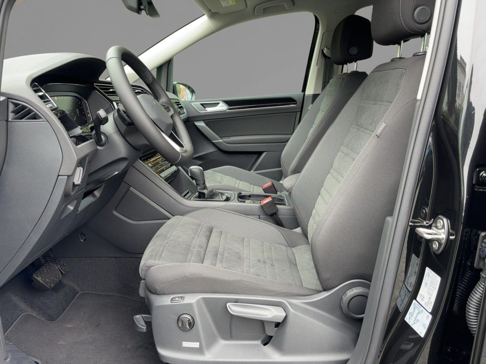 Volkswagen Touran – Bild 6