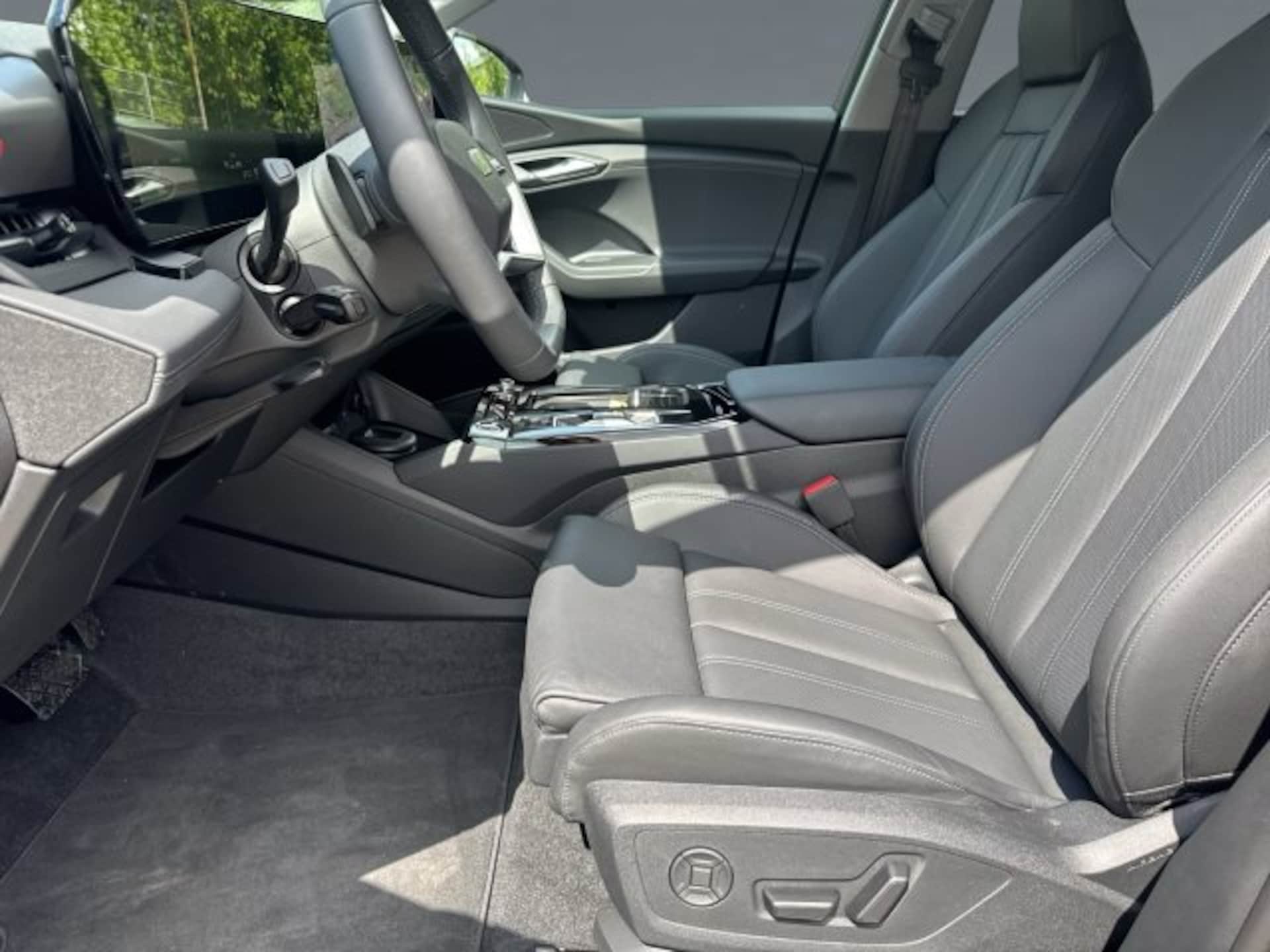 Audi Q6 SUV e-tron