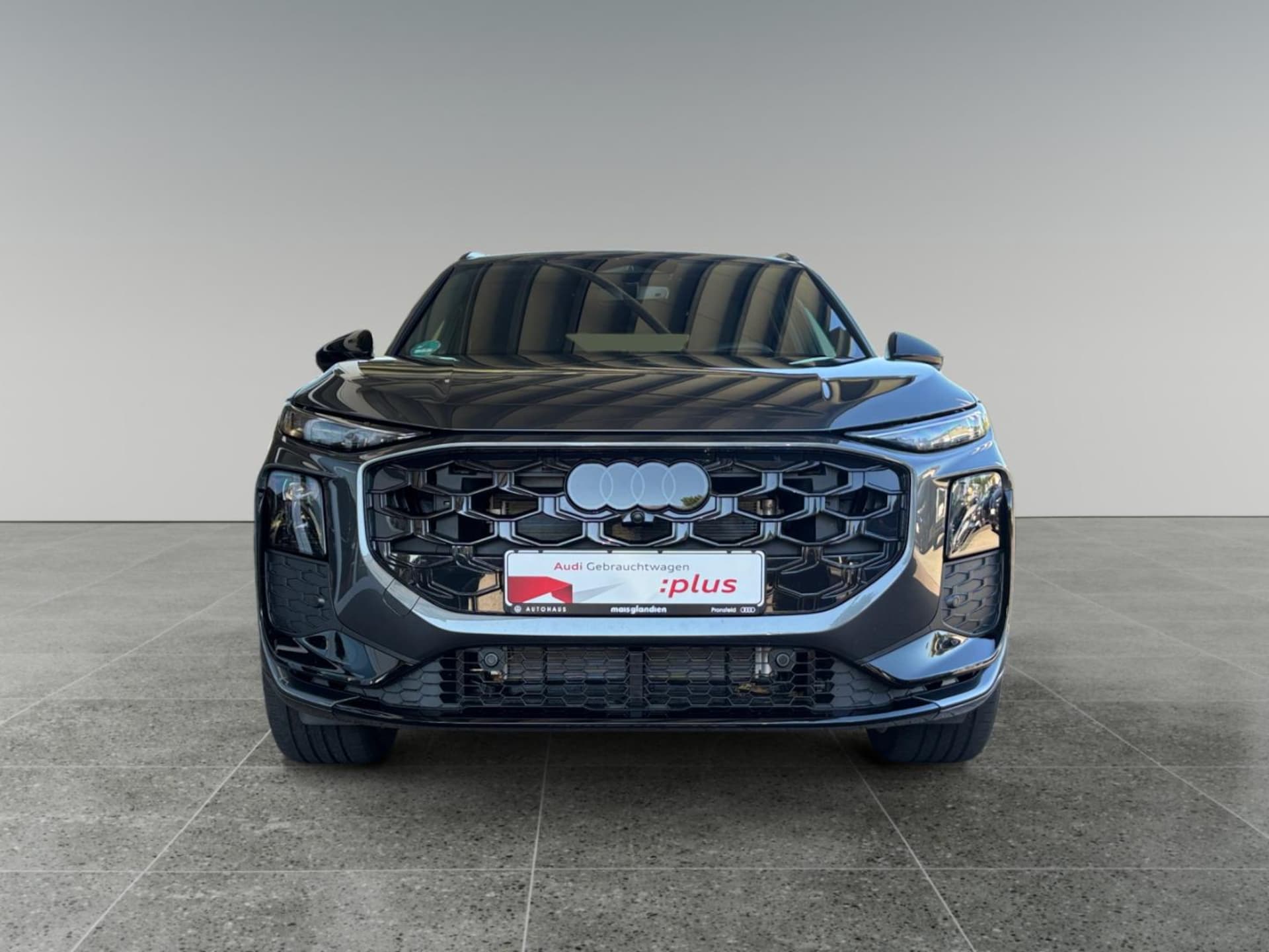 Audi Q3 SUV e-hybrid