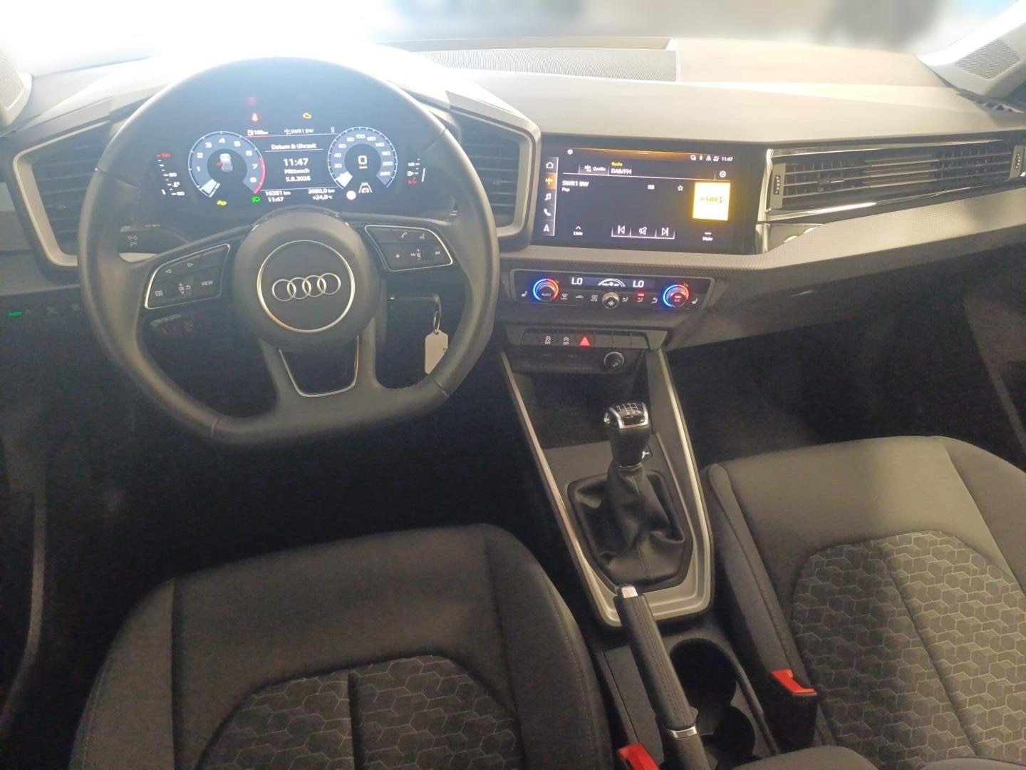 Bild über Audi A1 Sportback S line 30 TFSI Schaltgetriebe - für weitere Informationen kontaktieren Sie den Audi Partner