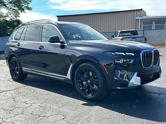 2025 BMW X7
