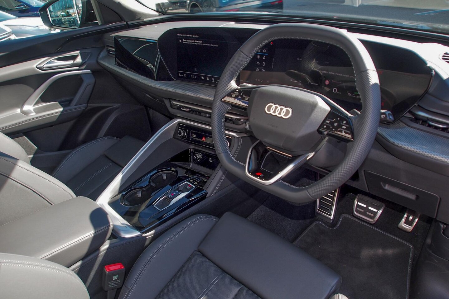 Image about Audi Q5 SUV TDI quattro 150 kW sport