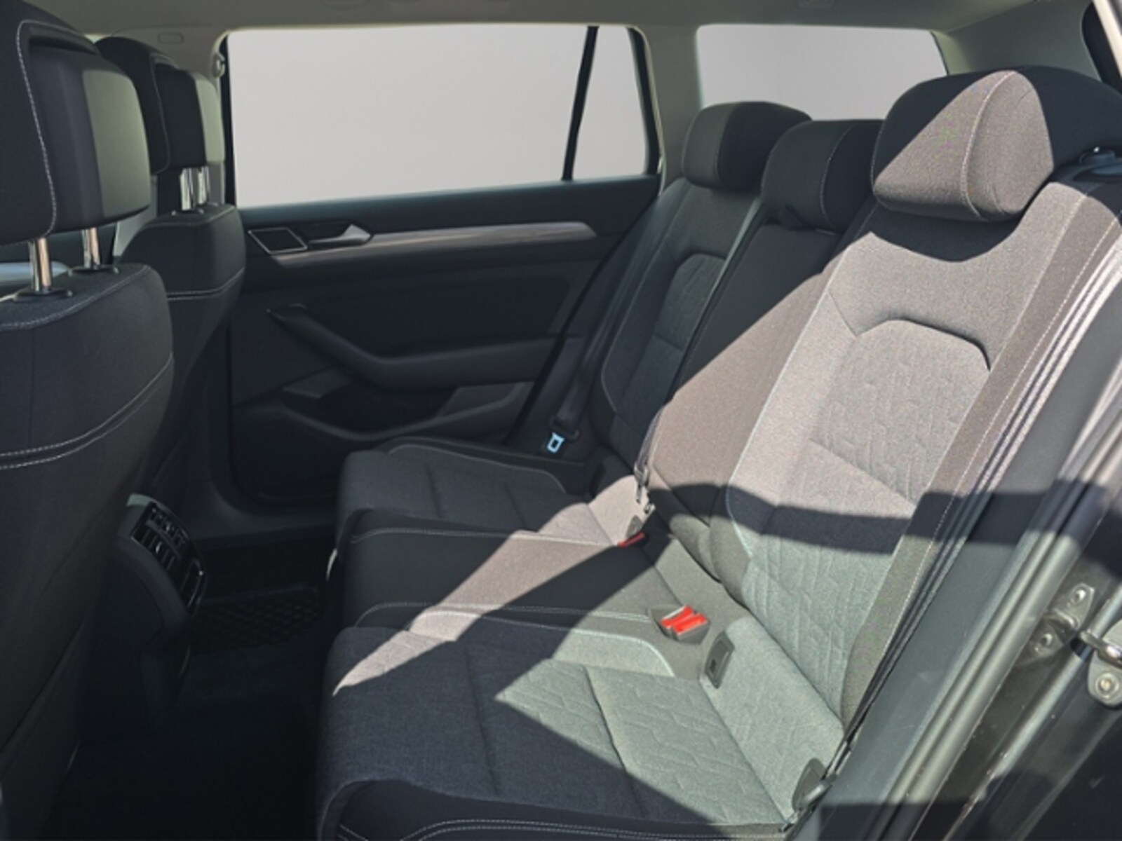 Volkswagen Passat Variant – Bild 13